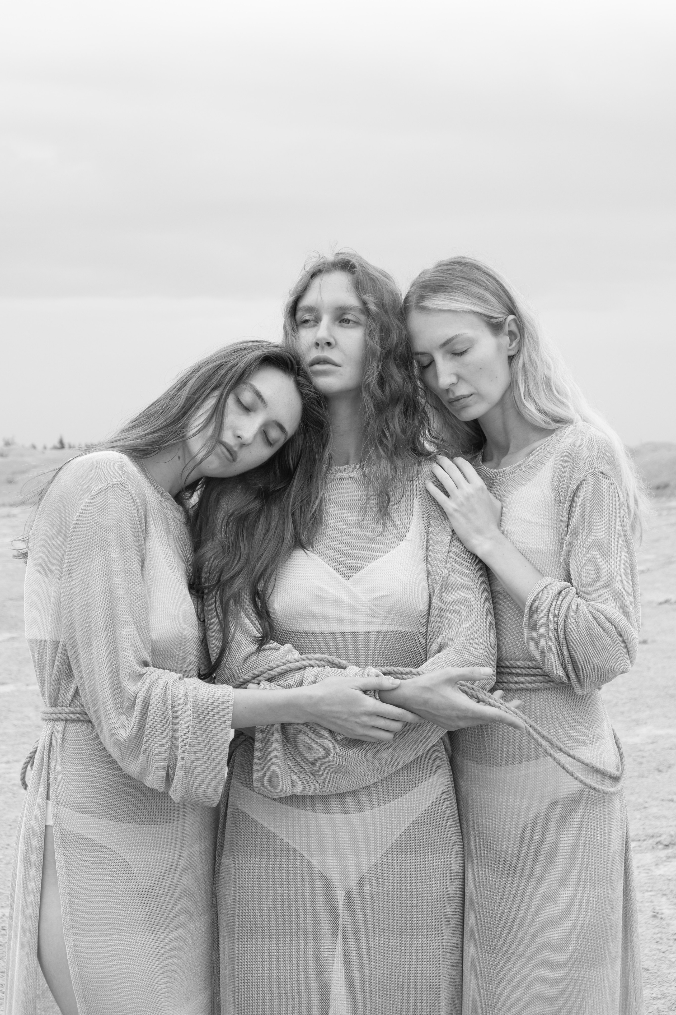 SISTERS. Артем Сарки
