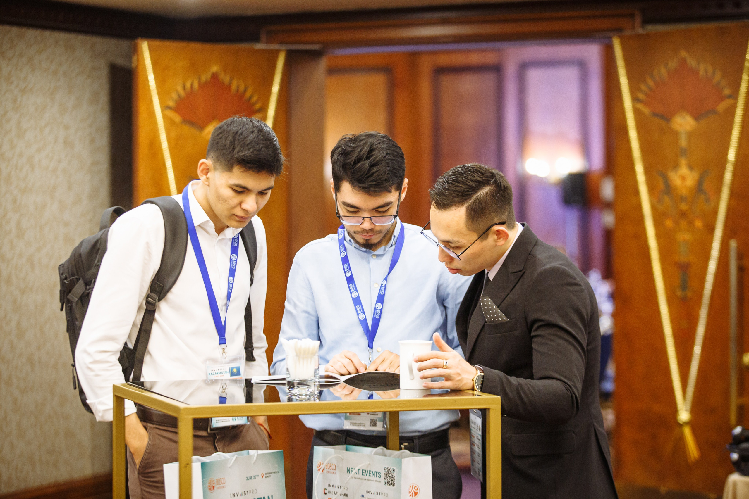 Фоторепортаж Bosco conference. Коммерческий и репортажный фотограф в Алматы — Jora Abramov