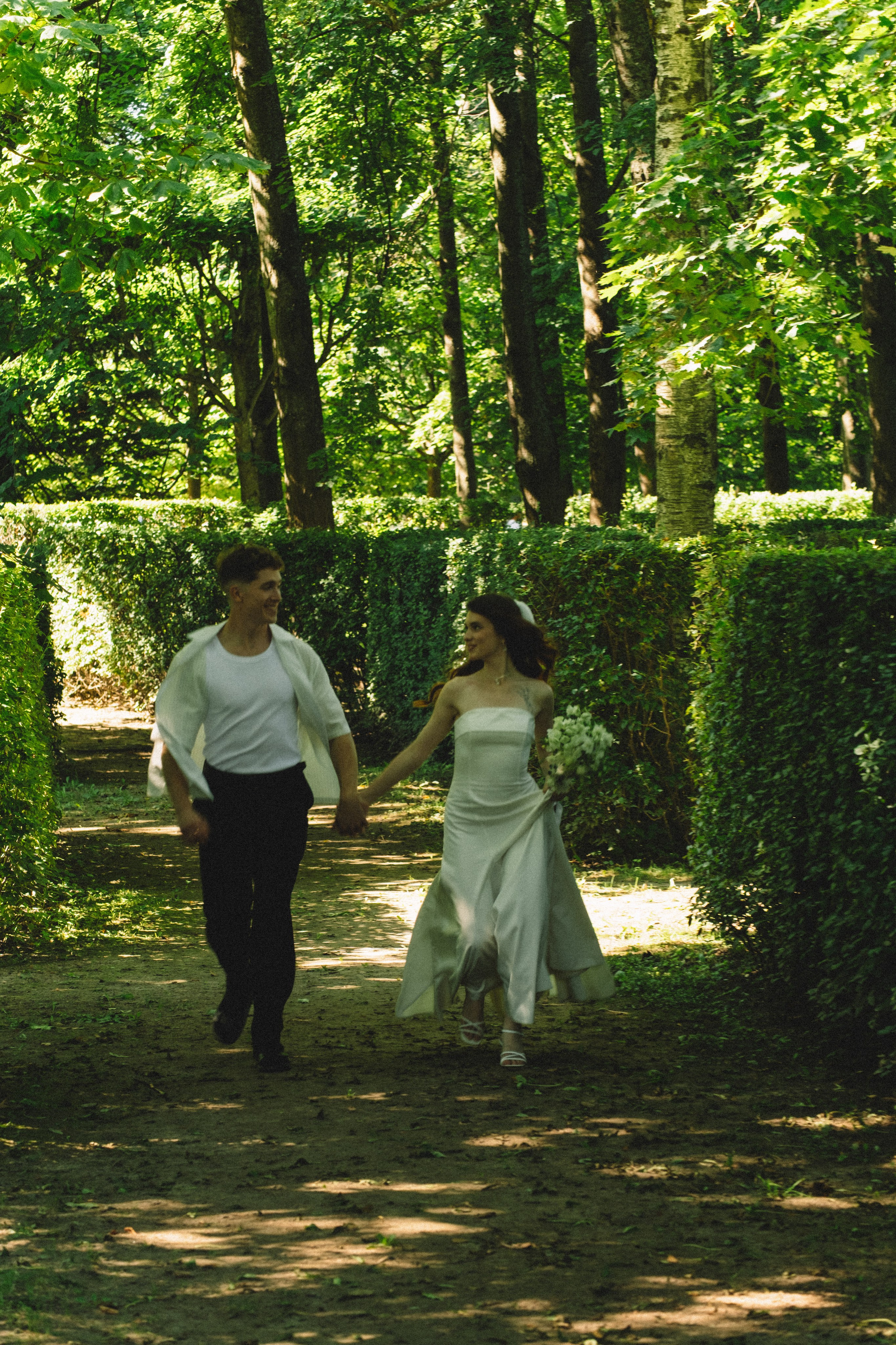 СВАДЕБНАЯ СЬЕМКА В ПЕТЕРГОФЕ И СЬЕМКА РЕПОРТАЖА В ЗАГСЕ ПЕТЕРГОФА. Профессиональный фотограф, Санкт-Петербург — Виктория Богомолова