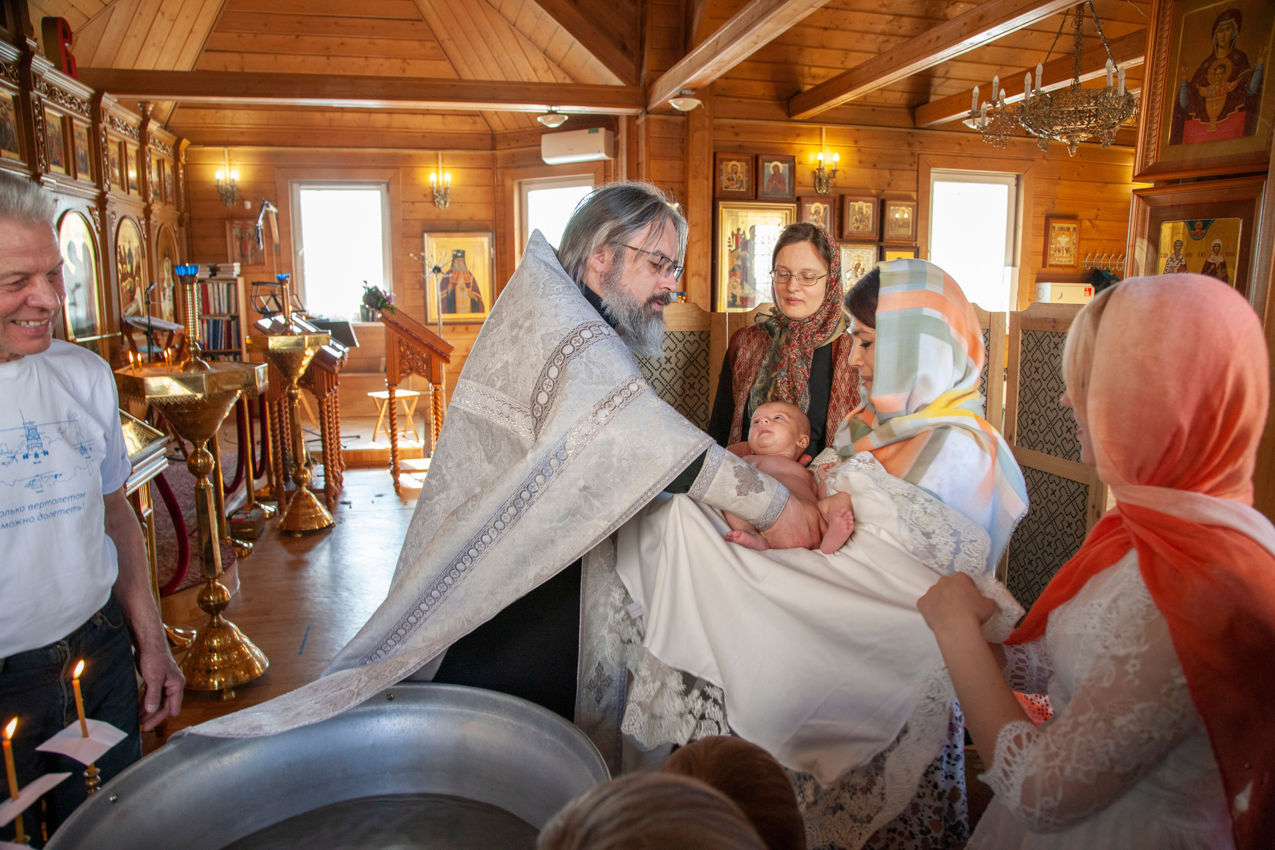 Крещение, стиль «Fuji Velvia 100». Фотограф на крещение/венчание