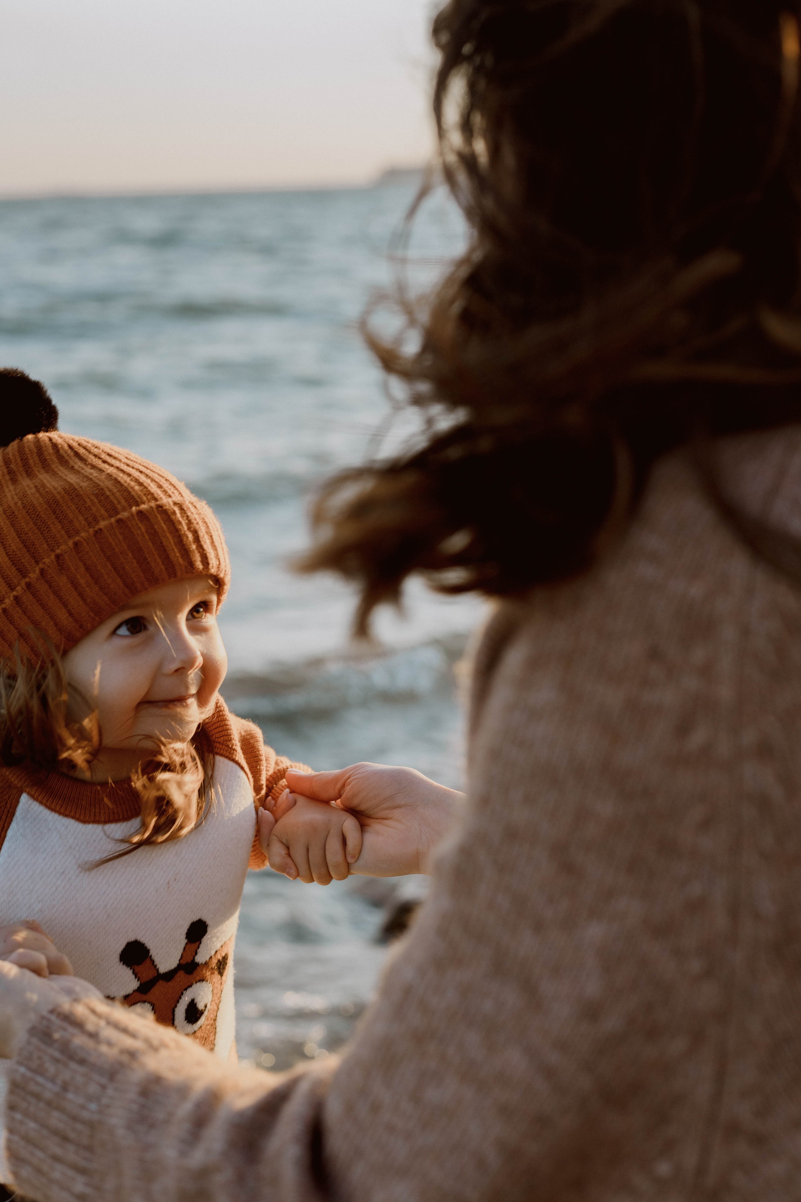 Юля и Ева с лошадьми. Семейный фотограф Наталия Демченко, Краснодар