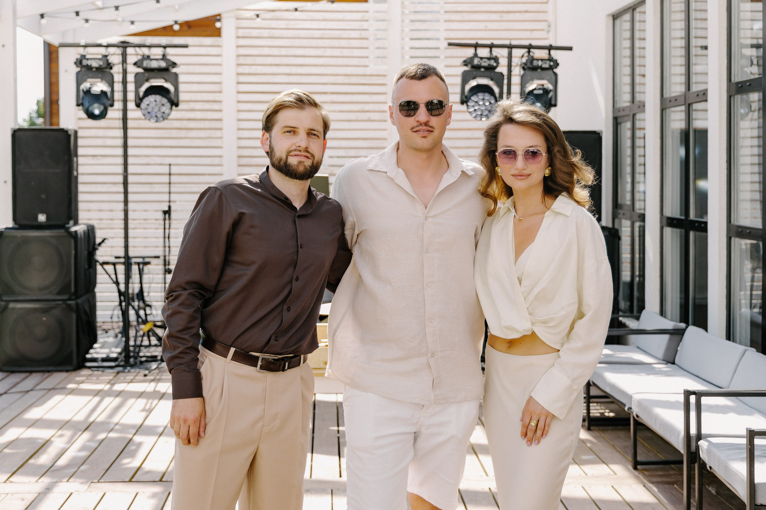 Плюс тридцать градусов на лужайке. Фотограф Андрей Куськало