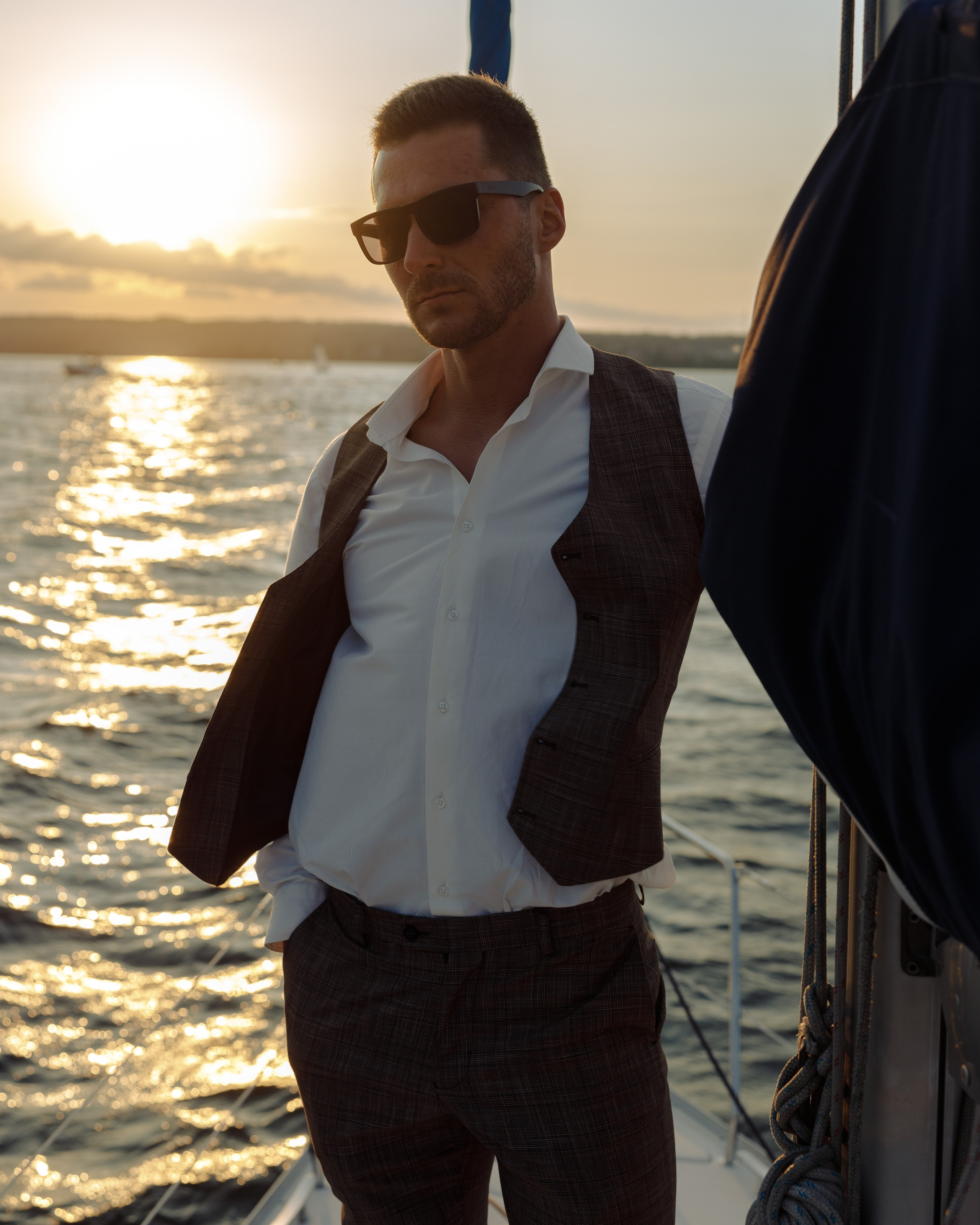 Свадебная фотосессия на яхте. Фотограф, ретушёр в Москве