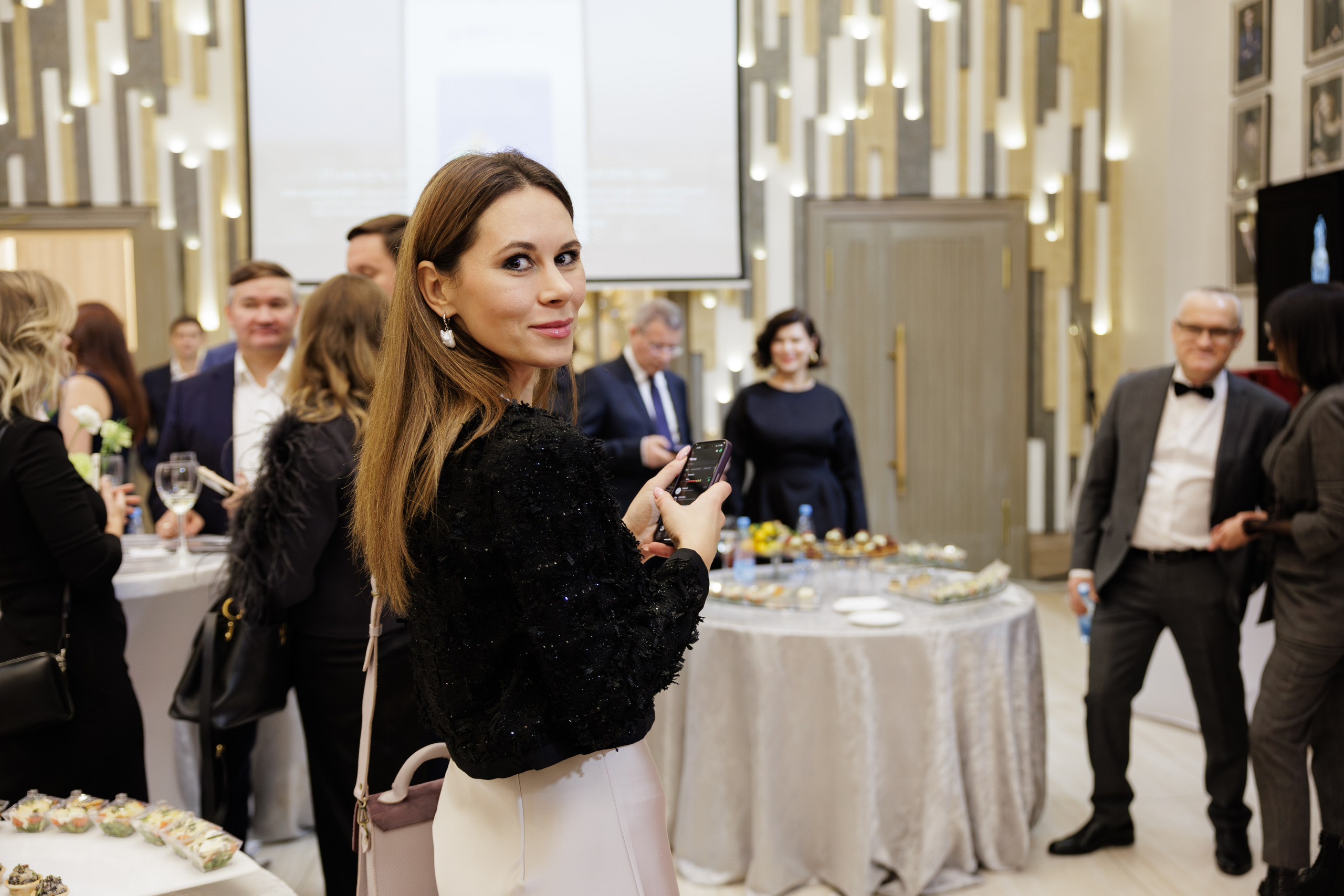 Человек года_Премия dk.ru. Контент для бизнеса в Екатеринбурге Полдень Медиа