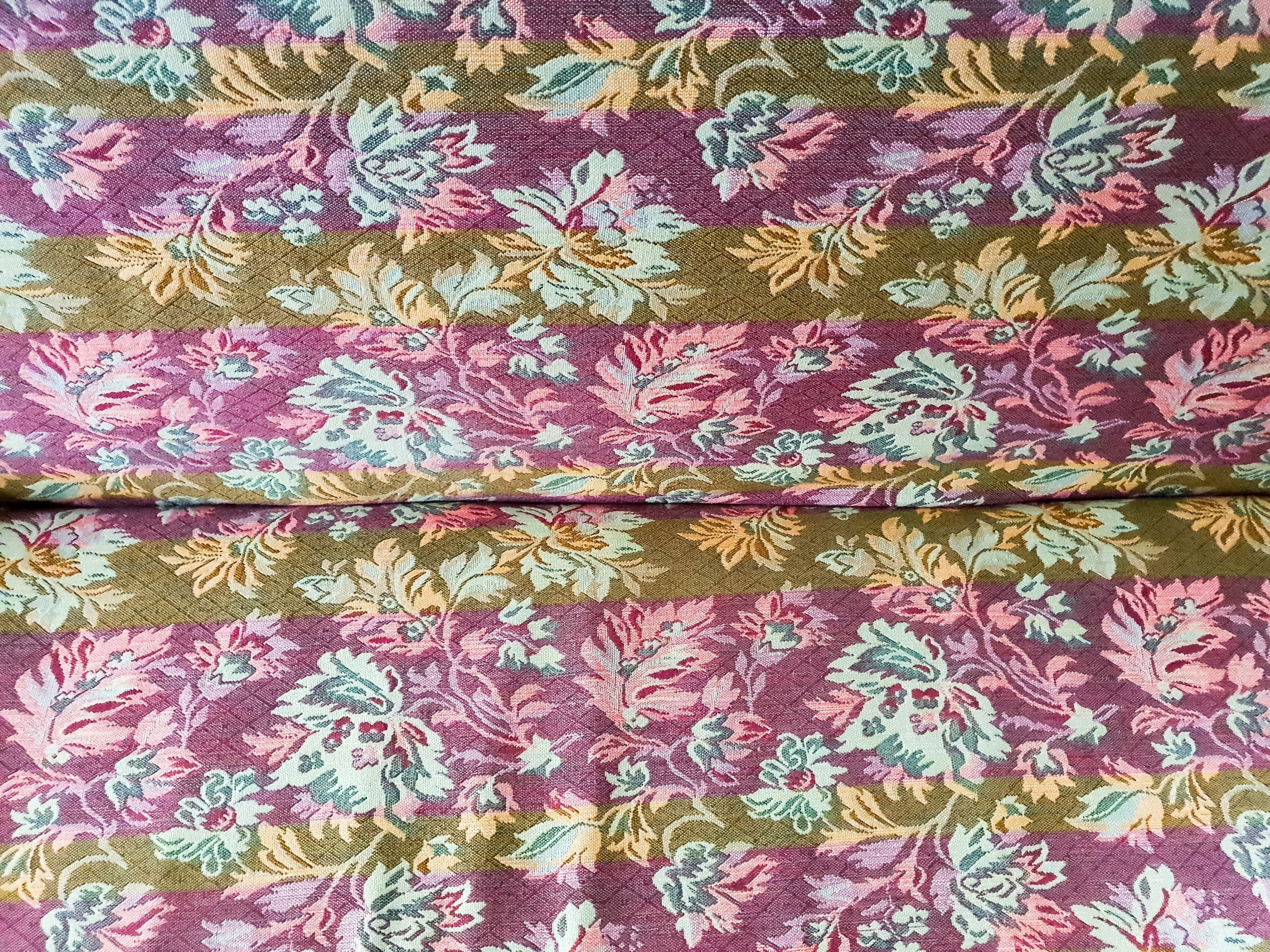 Home.land. Künstler Verstecktoff