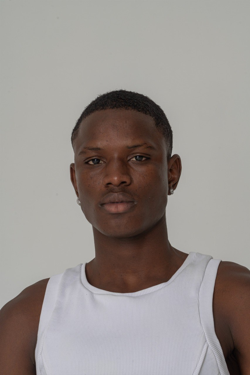 Профессиональная ретушь в короткие сроки. Бьюти- и портретный фотограф в Москве Полли Максимова. Создаю съёмки и делаю ретушь для брендов косметики и рекламы