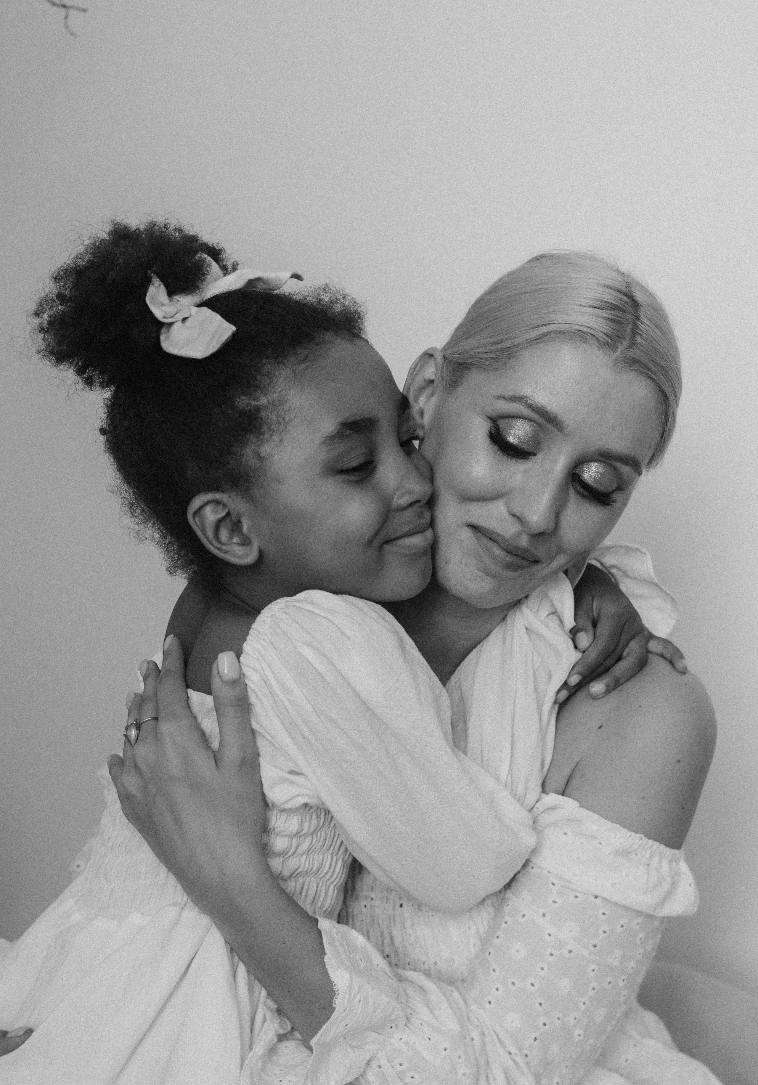 История Светланы и Анаи. Семейный и детский фотограф в Тюмени Вика Алленова