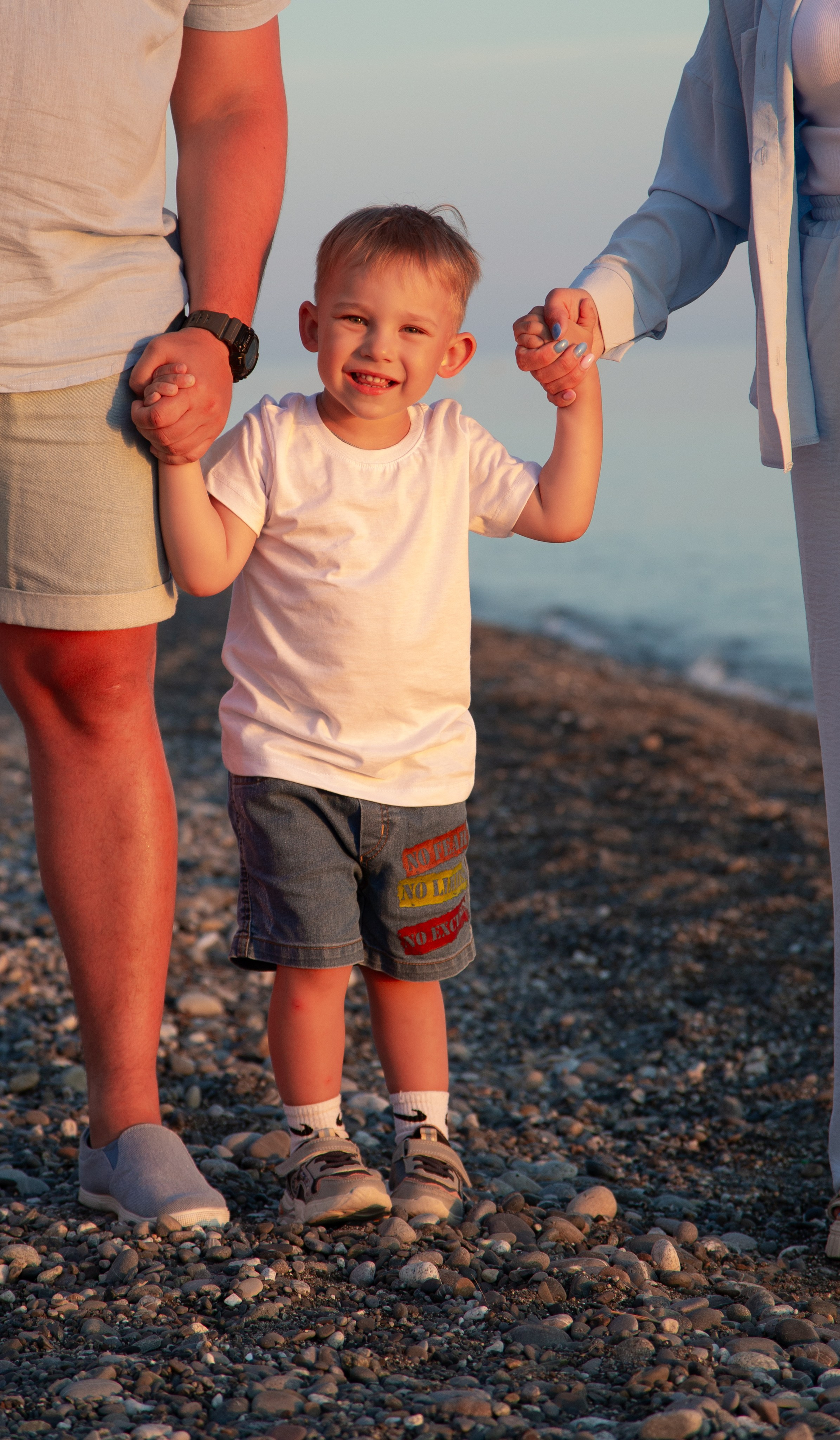 Закатная прогулка у моря. Семейный фотограф в Сочи, Лоо, Дагомысе, Вардане Кучумова Олеся