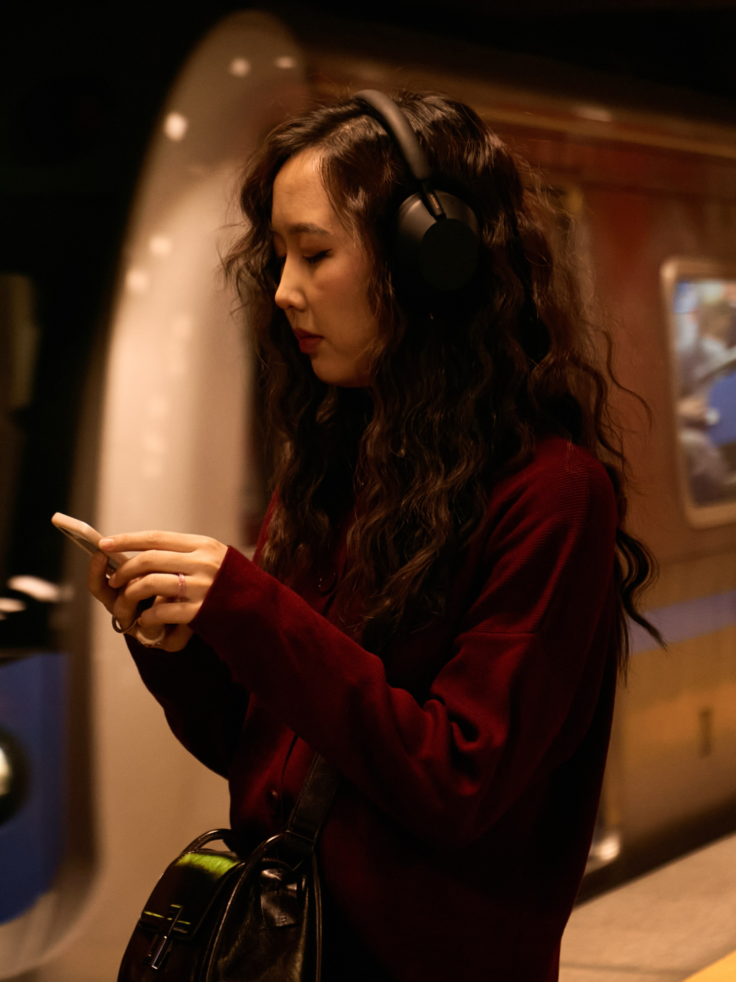 Bigul|tracks and tales