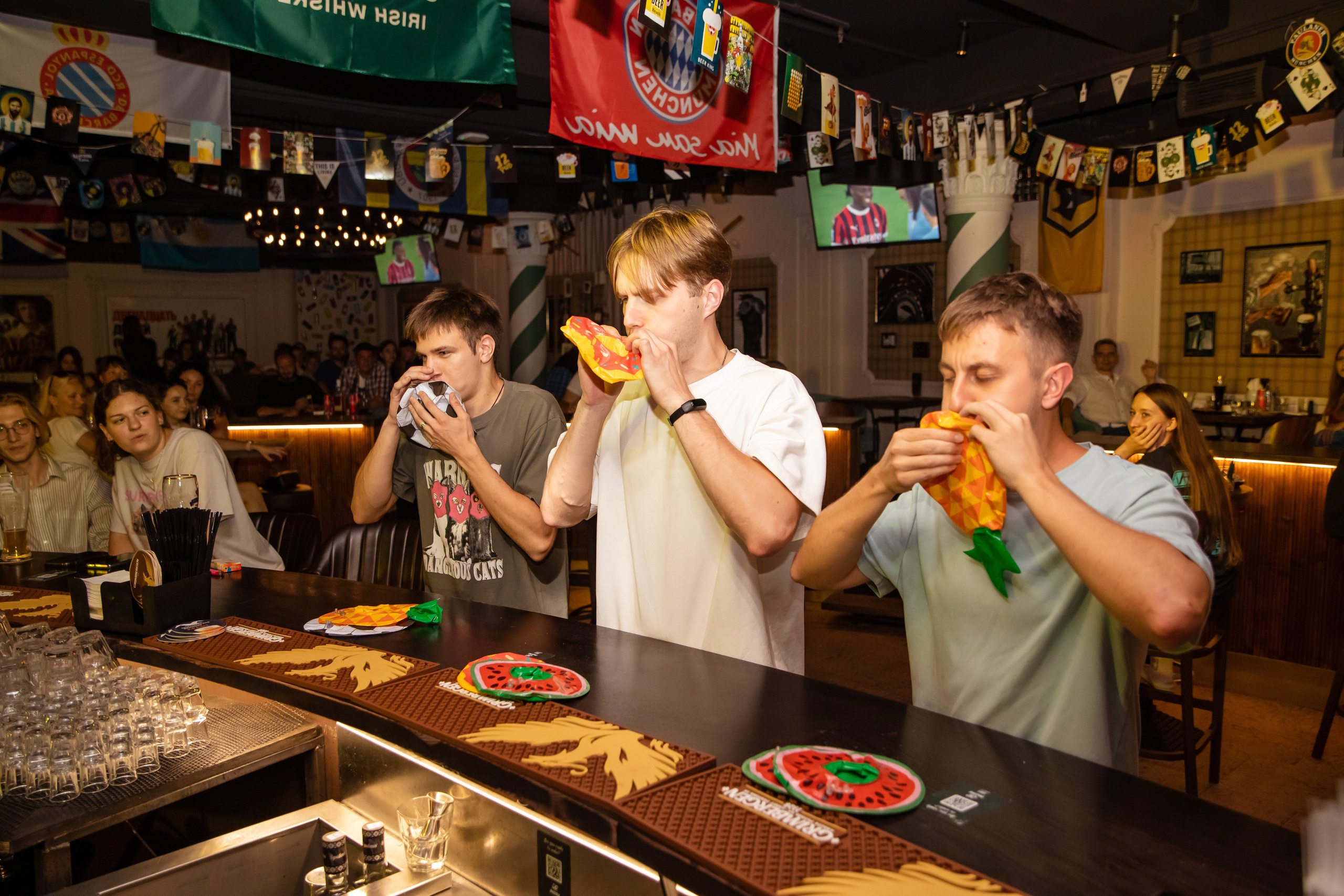 Паб 12. Репортажный фотограф Минск ❘ Костецкий Илья ❘ Беларусь