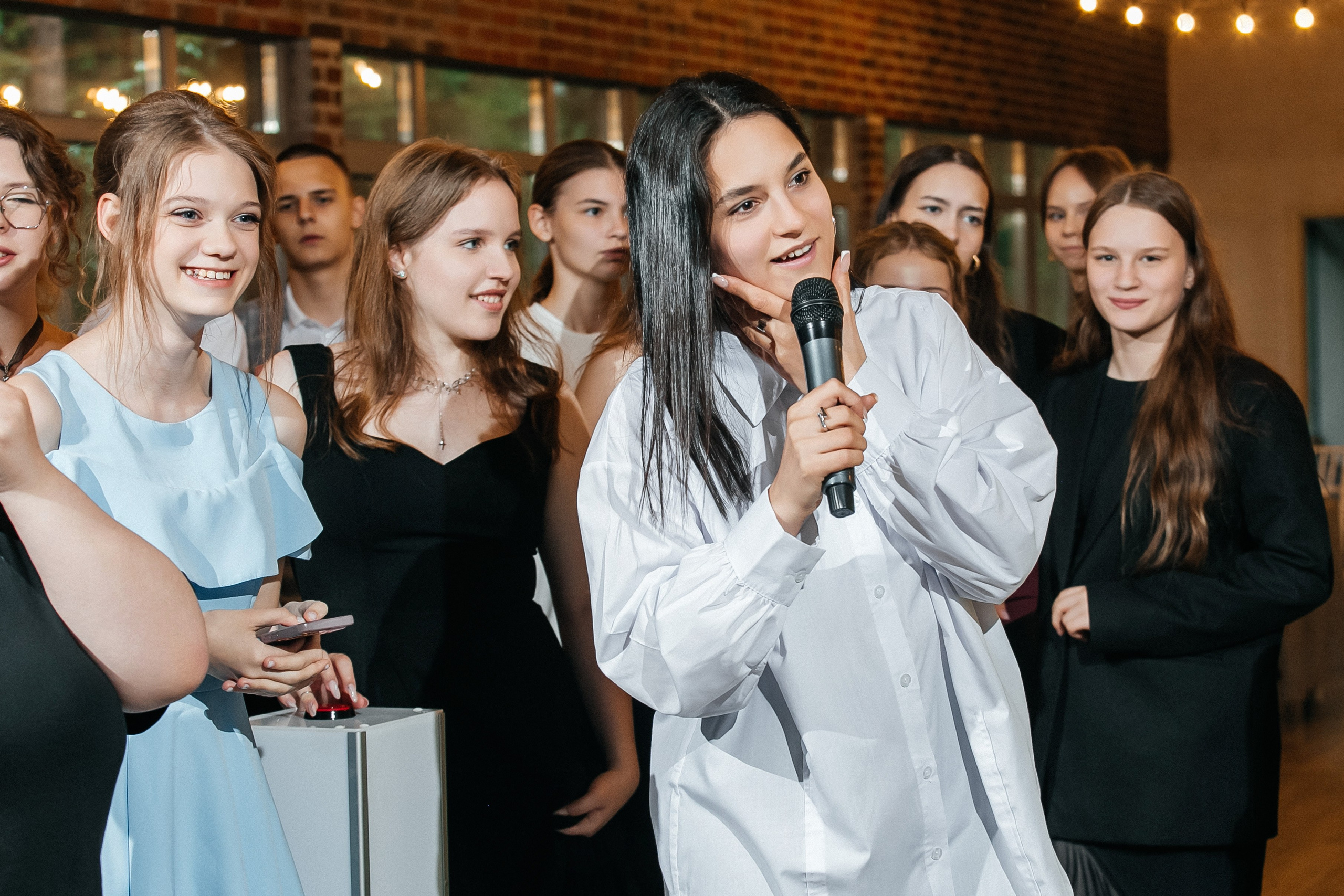 Выпускной 9 класс. Фотограф в Санкт-Петербурге Виктория Безверхая