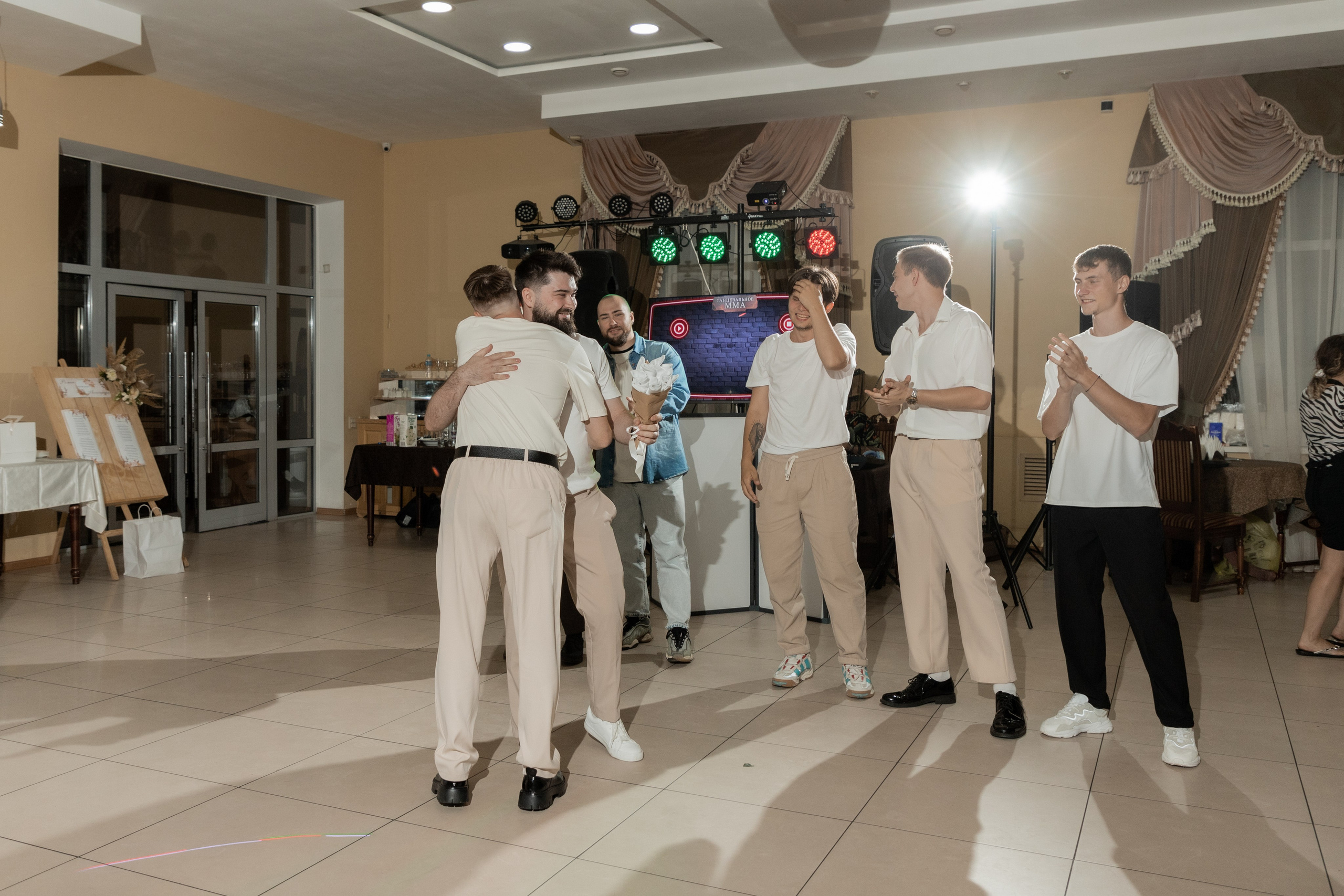 Роман и Александра (банкет). Свадебный фотограф Ангелина Сунгатулина | Саратов | Балаково | Вольск