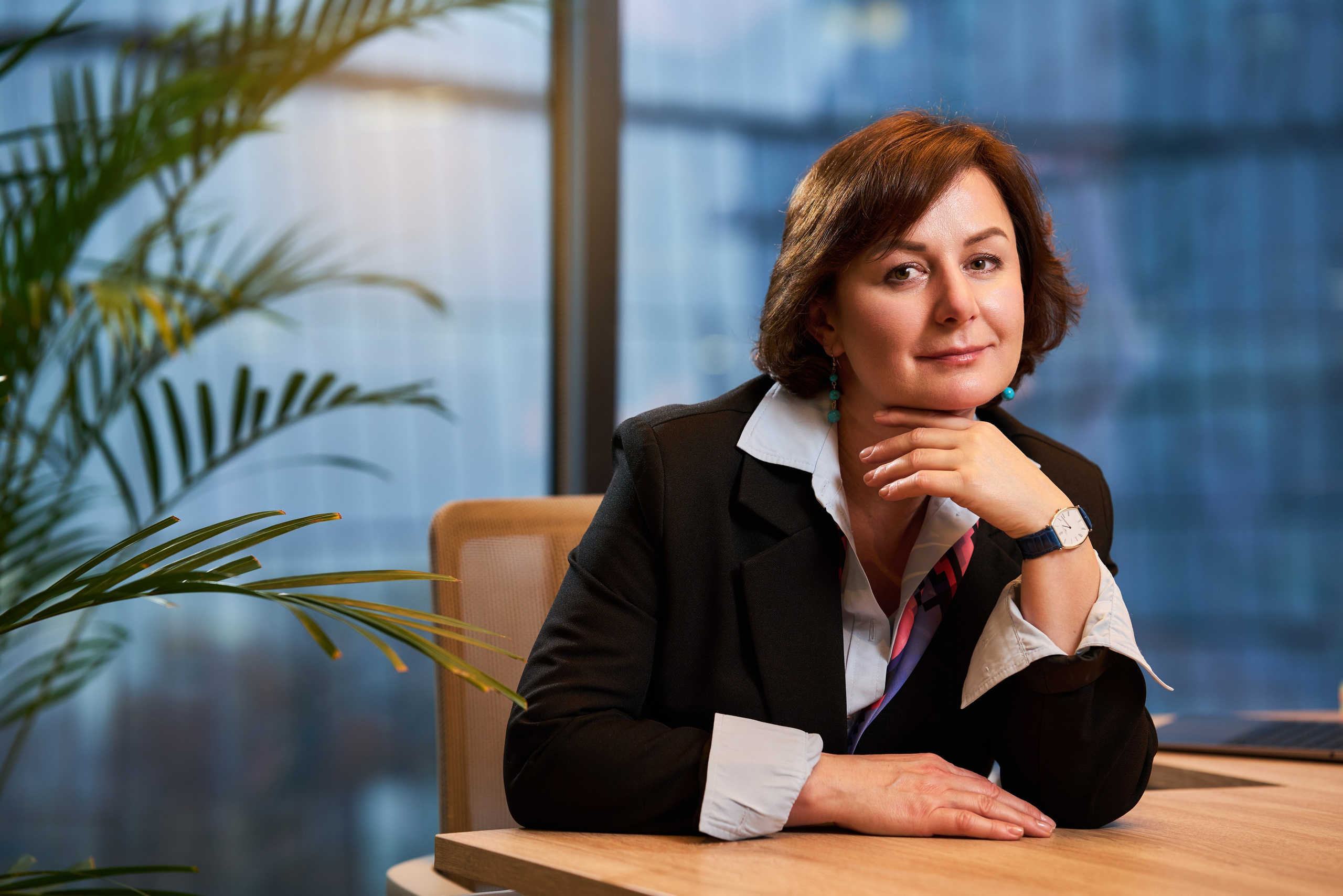 Деловой портрет в студии. Портретный фотограф Павел Бахирев. Москва