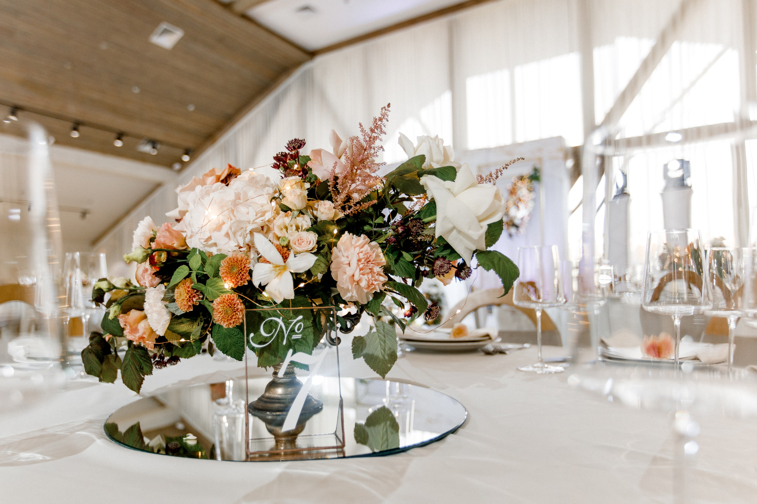 Свадьба в комплексе «Видная усадьба». Kirillova Studio — мастерская декора и событий Юли Кирилловой