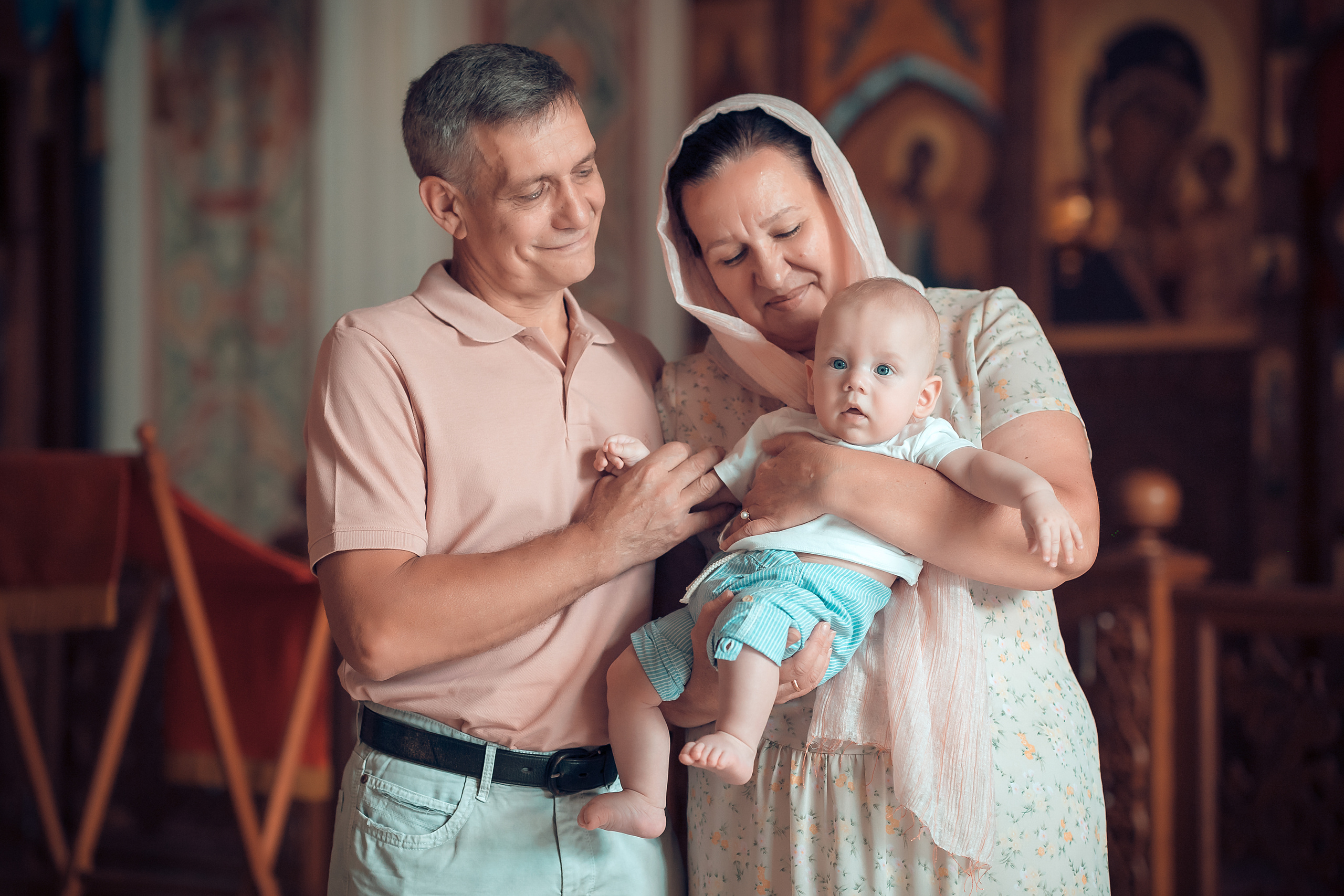 Таинство Крещения Лавра. Фотограф на Крещение и Венчание в Красноярске Рамазанова Юлия