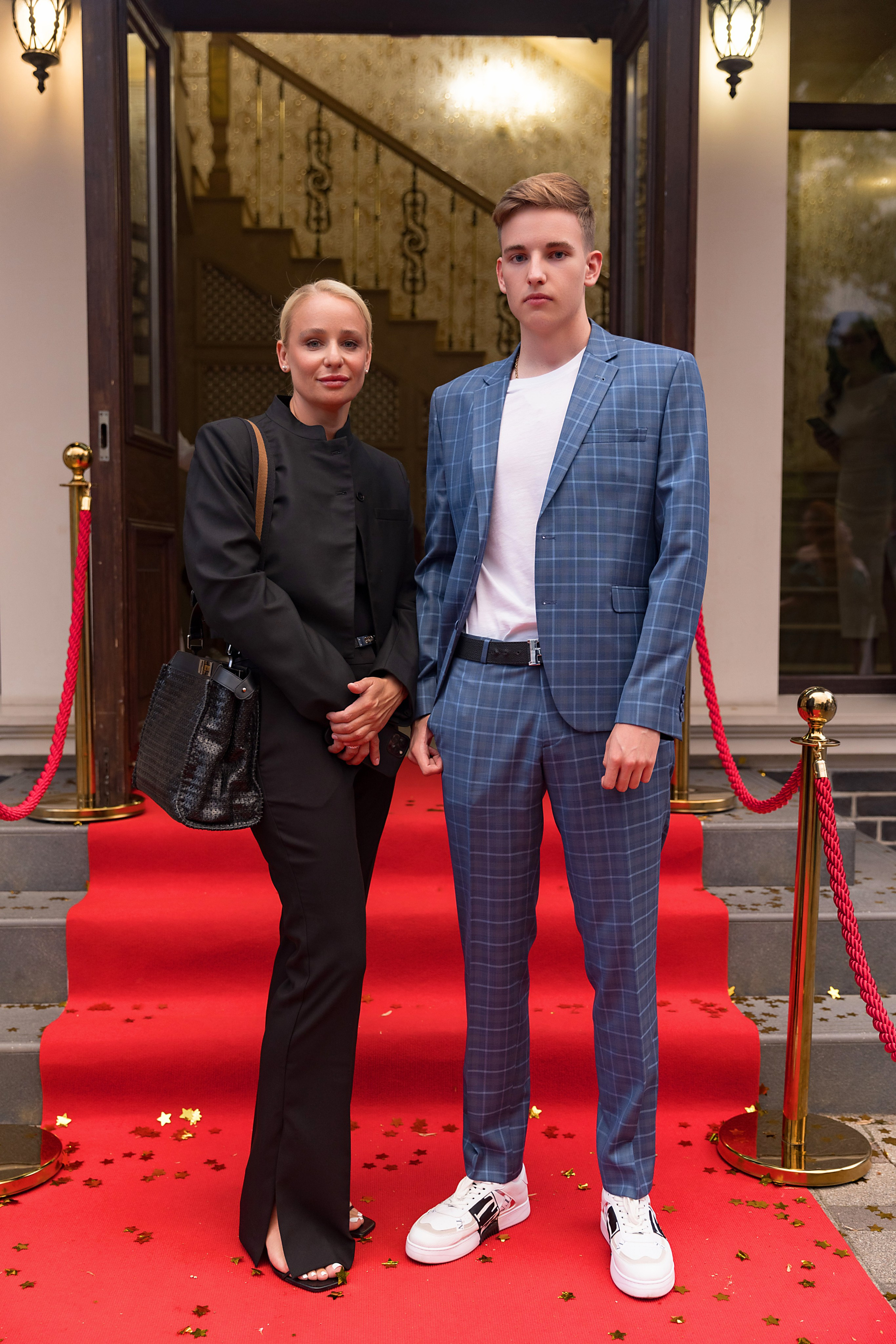 11 класс 48 лицей. Фотограф и Видеограф в Краснодаре Юлия Солодченко