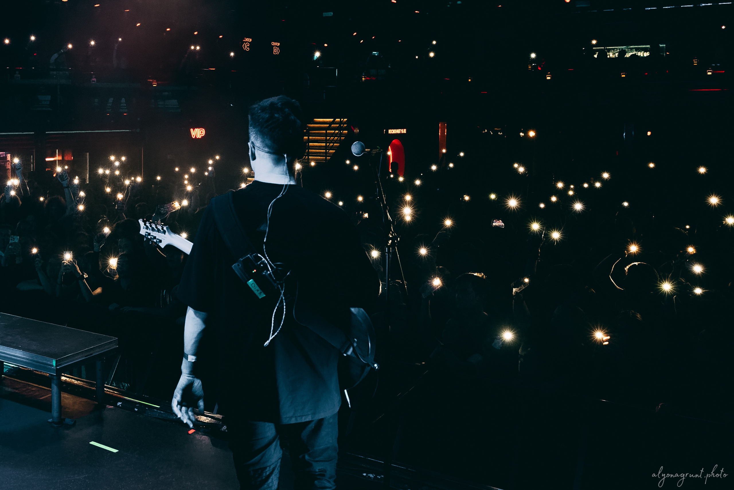 Таймсквер, фоторепортаж, СПБ, Космонавт, 14.11.2025. Алена Адрианова: фотограф в Санкт-Петербурге