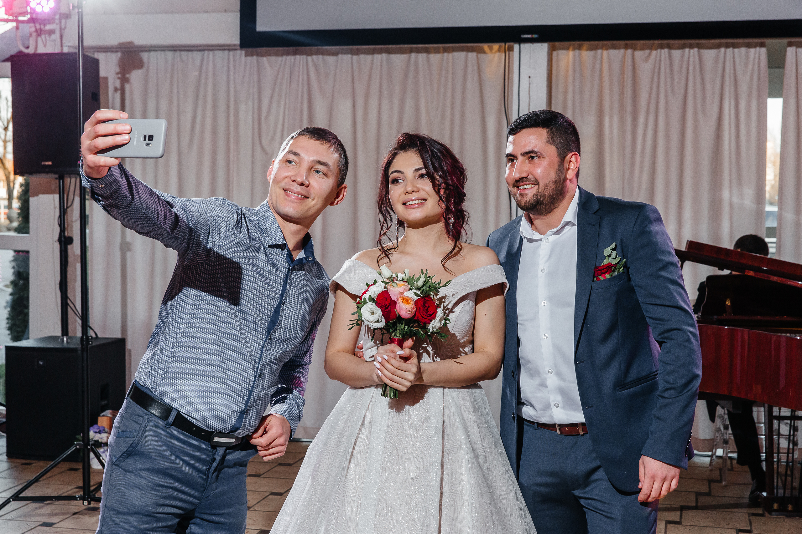 Рустем и Гуля, анонс свадебной съемки. Фотограф в Калининграде Дмитрий Мишин