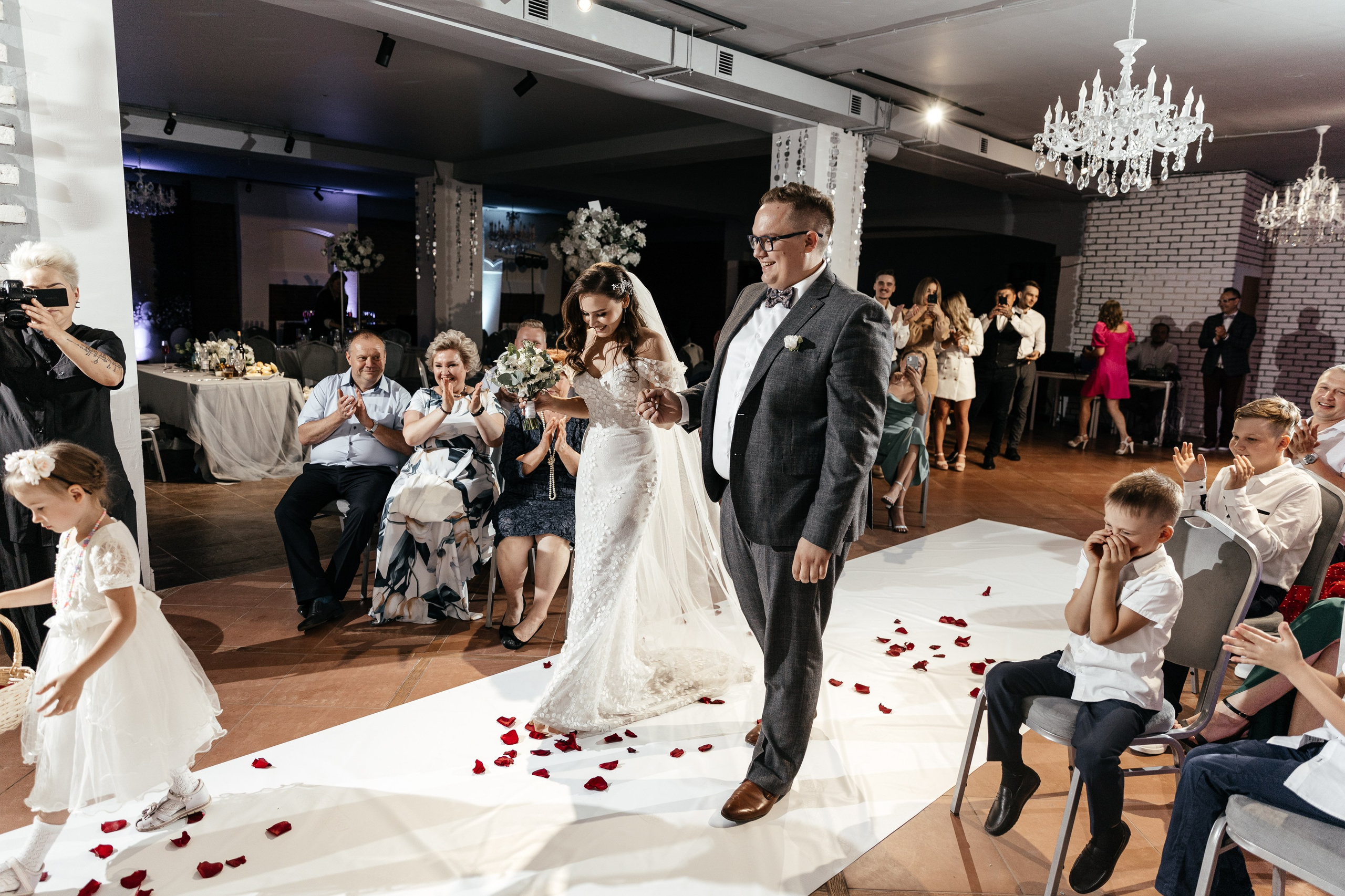 Свадебный фотограф Уфа — Руслан ГабдлисламовЖивые эмоции, красивые кадры, воспоминания на всю жизнь.Работаю по всей Республике Башкортоста. Свадебный фотограф Уфа Руслан Габдлисламов