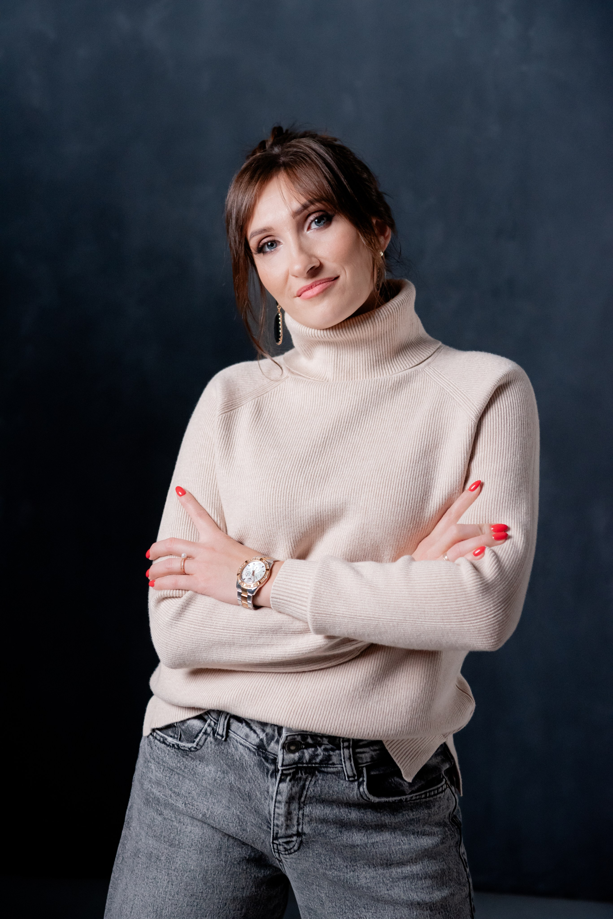 Индивидуальная фотосессия для девушки в студии Волгоград. Фотограф в Волгограде и Волжском Александр Горбань