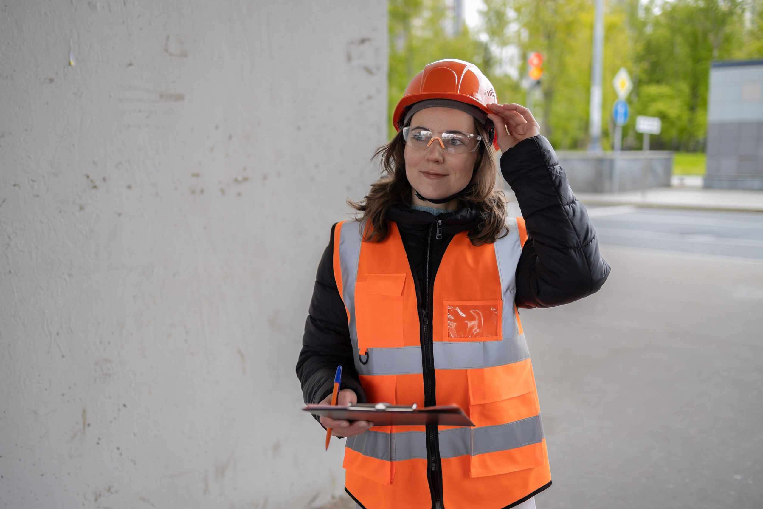 Фотосессия «Стройка» модель Ирина. Репортажный, семейный и студийный фотограф в Москве Демин Алексей