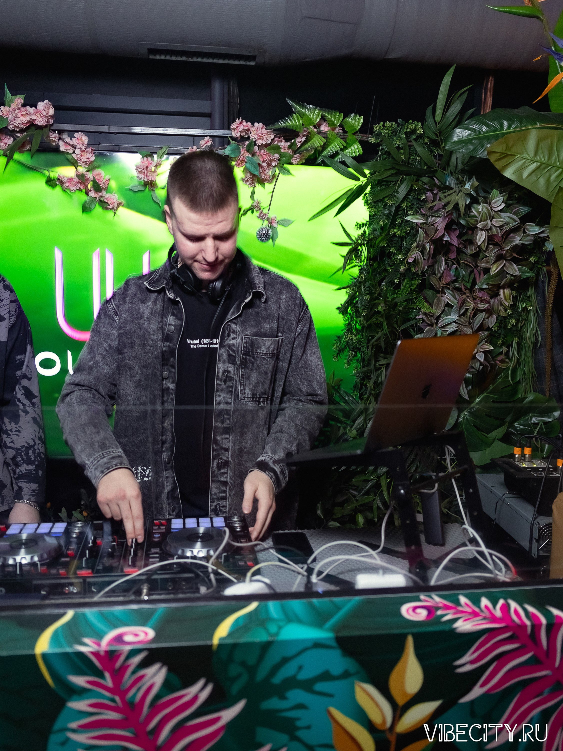 DOUBLE U. VIBECITY.RU Вайб Сити Ру Фоторепортажи Фотоотчеты Калининград