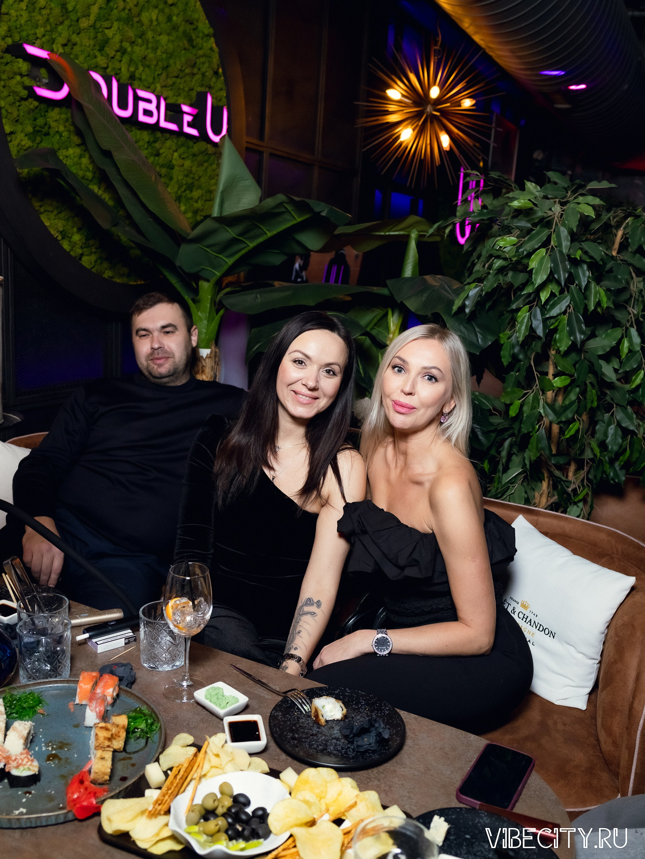 DOUBLE U. VIBECITY.RU Вайб Сити Ру Фоторепортажи Фотоотчеты Калининград