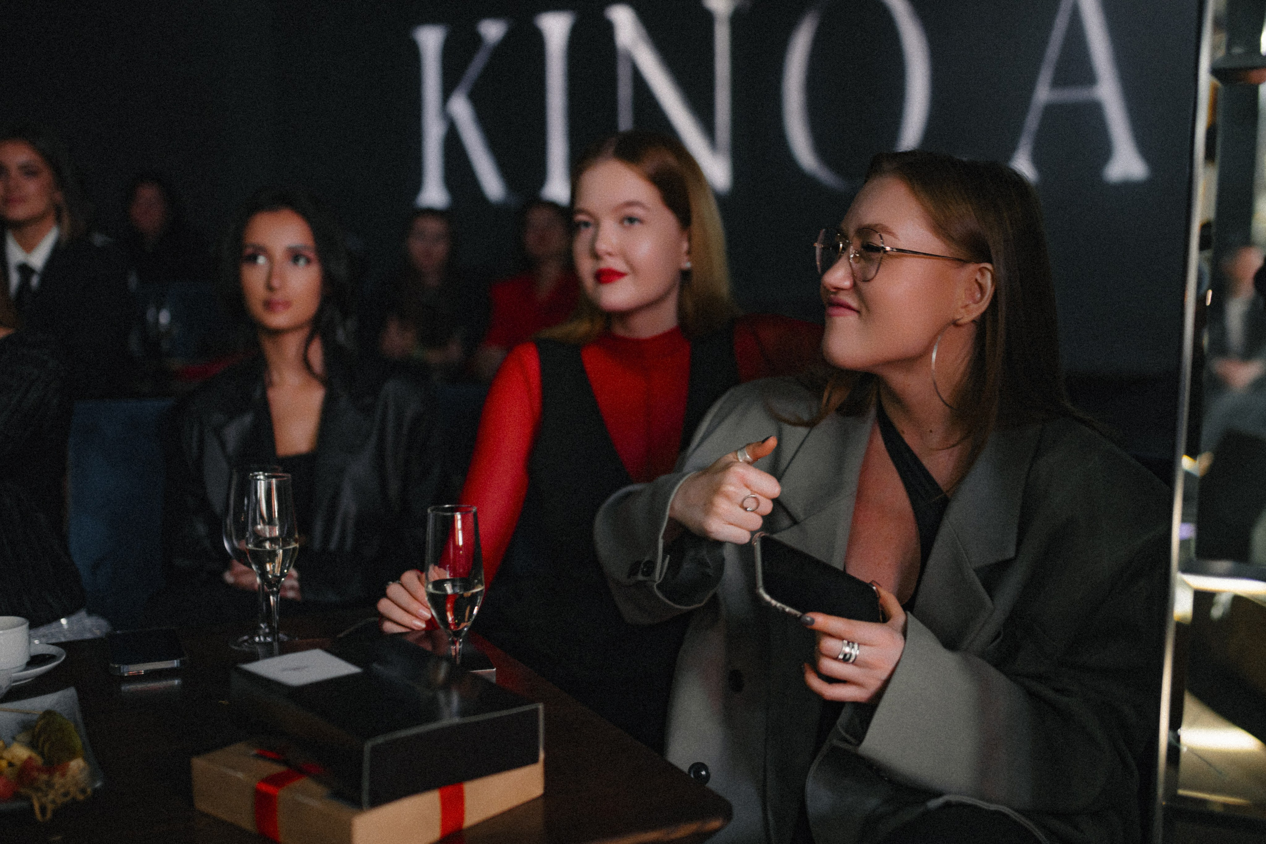 Lika KINO.A. Максим Комаров — Профессиональный фотограф