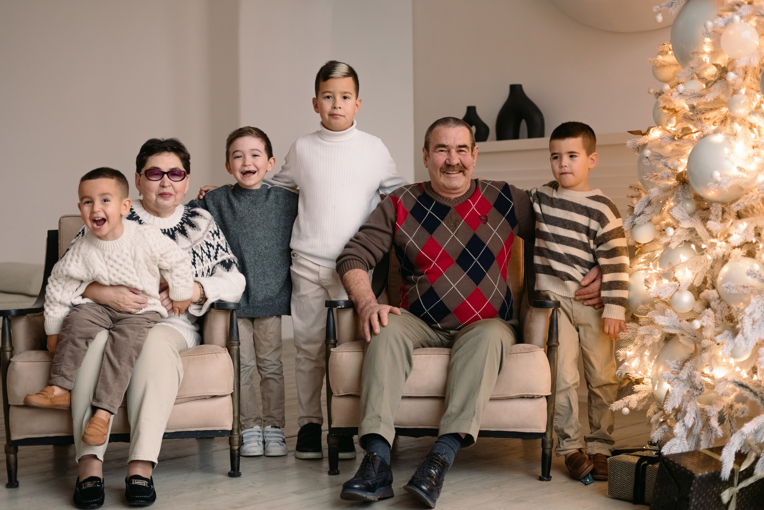 Фотосессия большой семьи. Фотограф Юлия Кондратьева