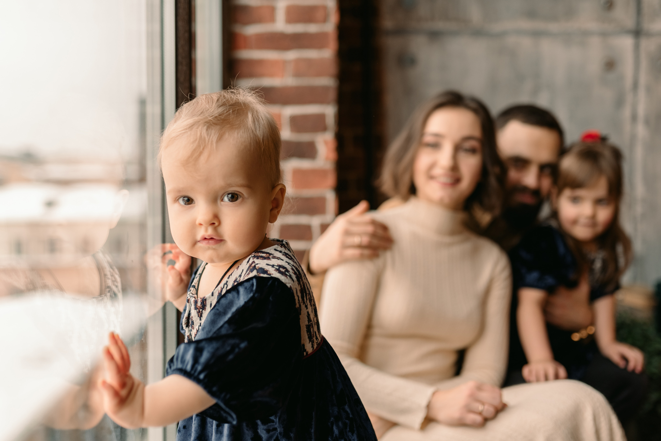 Семейная фотосессия в студии. Фотограф Юлия Кондратьева