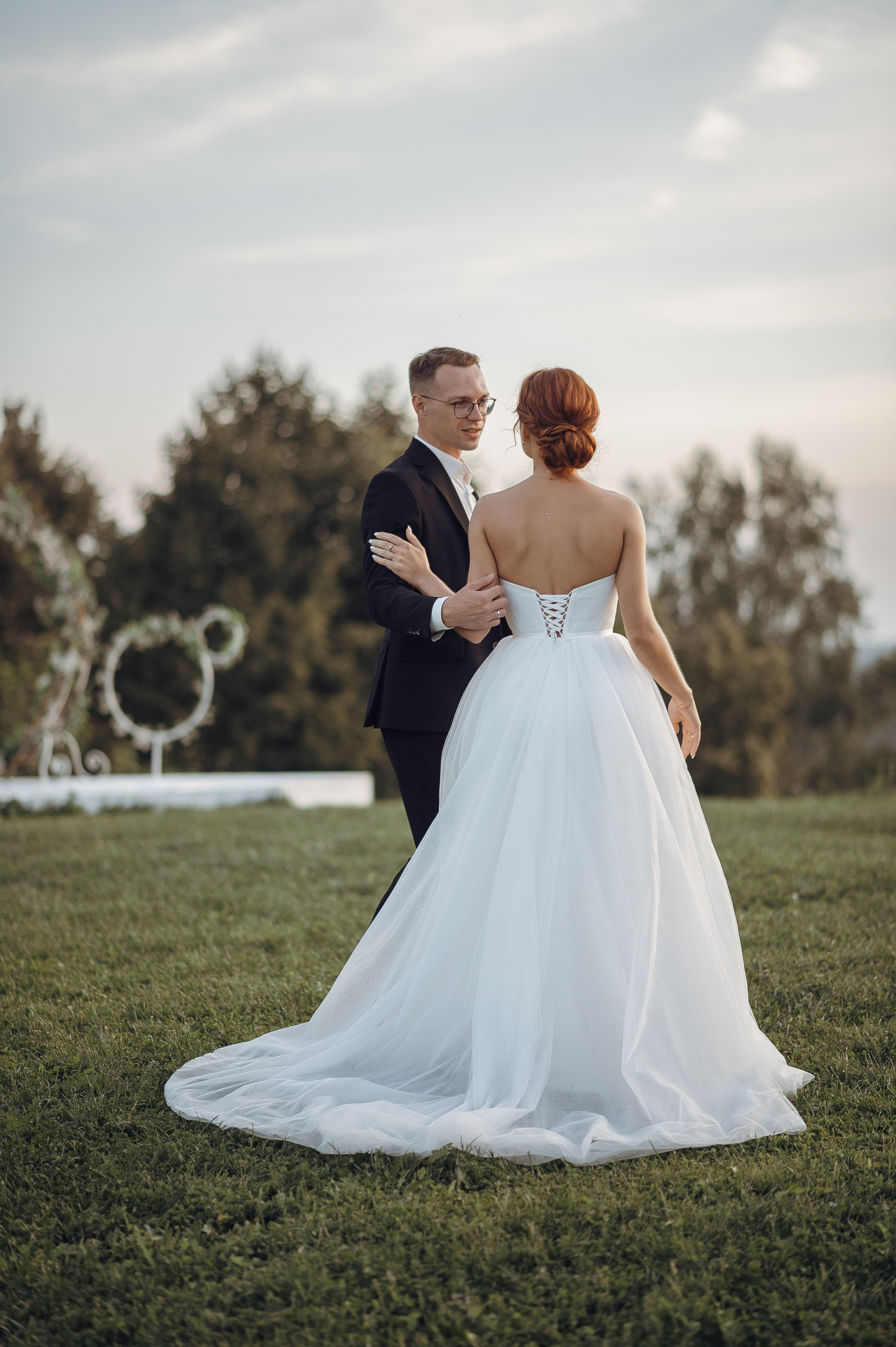 Семейный и дружелюбный свадебный день Людмилы и Сергея. Свадебный фотограф в Ярославле Денис Медоваров