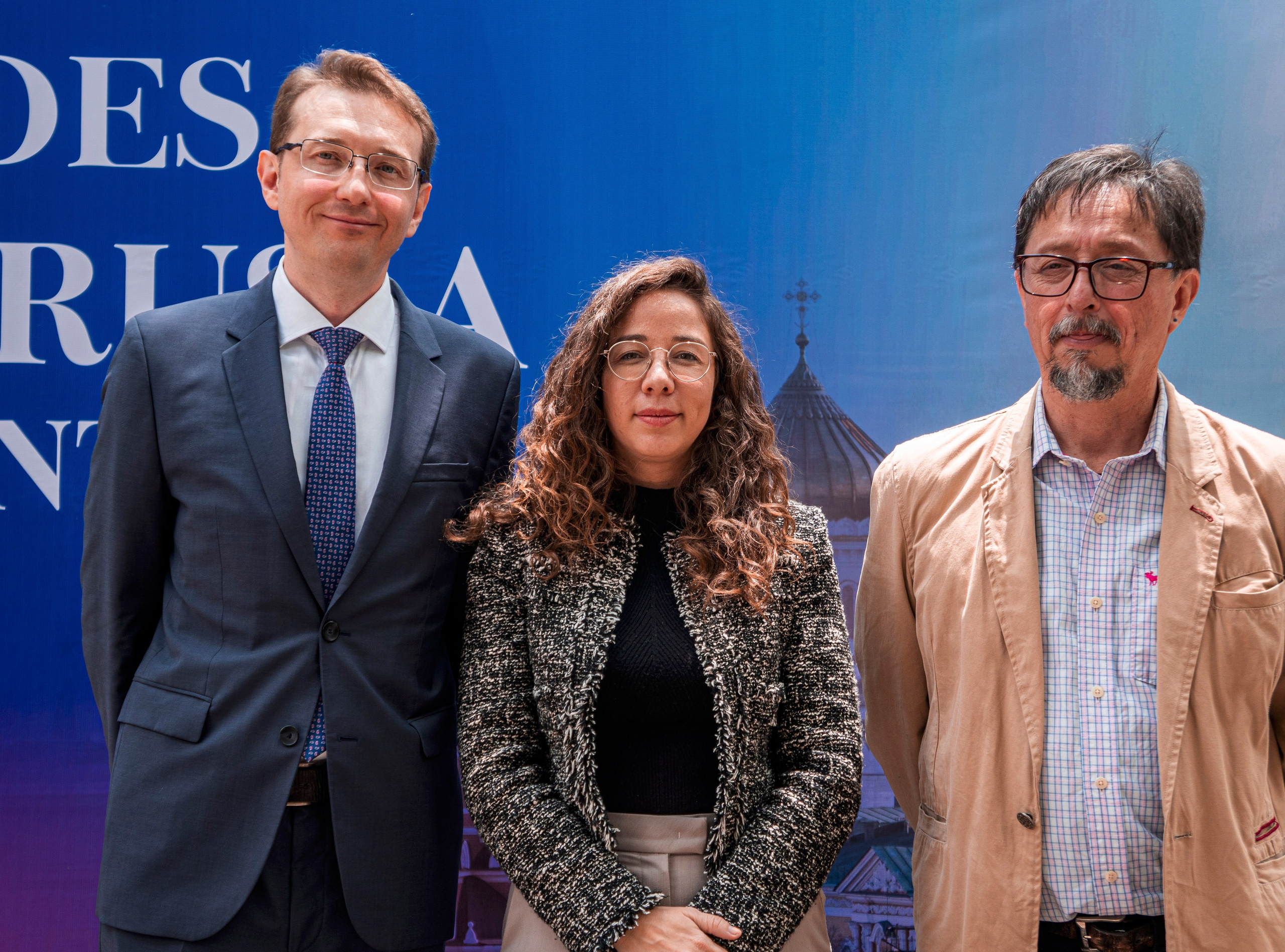 Russian Cities Through the Lens. CDMX Photography | Alex Klenin| Portrait & Event Photographer