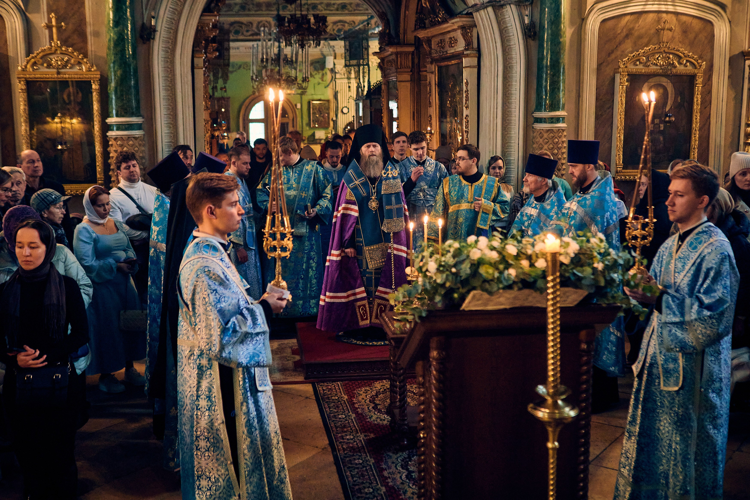 Всенощная на Благовещение Пресвятой Богородицы. DMITRY MOISEENKO — фотограф, художник, топ-стилист