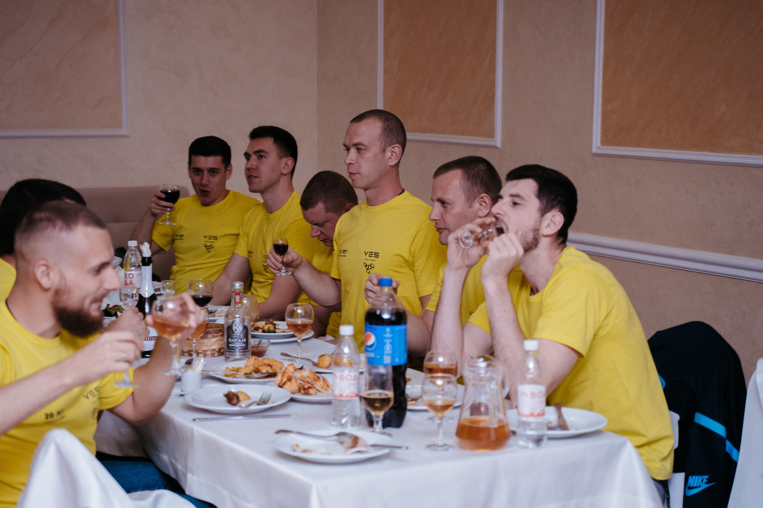 Yes Holding. Свадебный фотограф в Симферополе