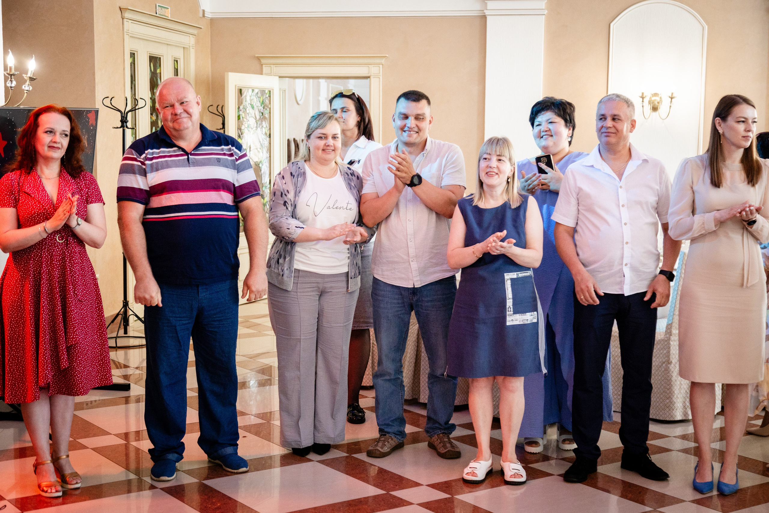 Школьный выпускной. Детский фотограф видеограф в Хабаровске Михаил Орлов