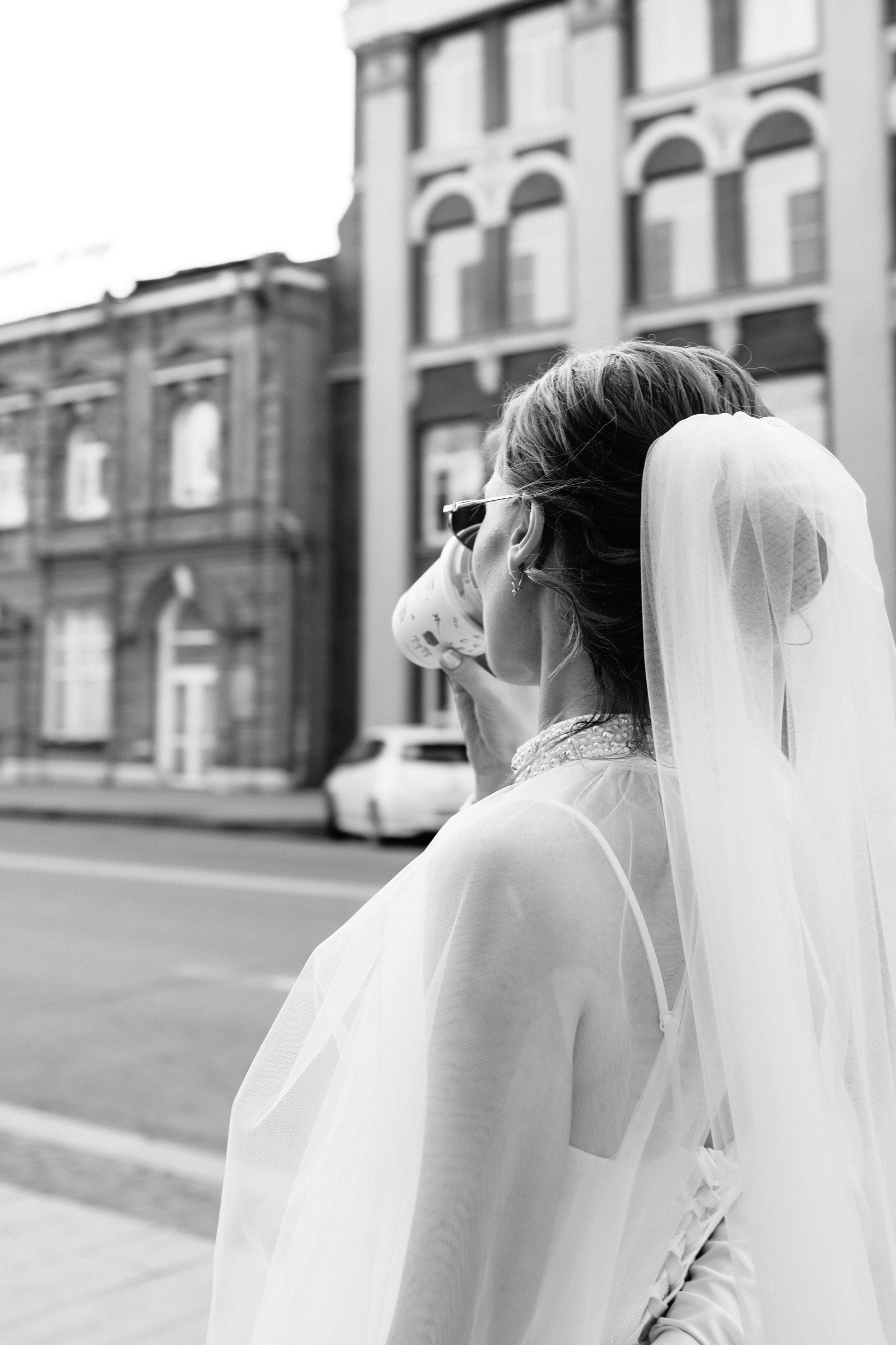 Владислав и Юлия Вечерняя прогулка по городу. Свадебный Фотограф в Иркутске Екатерина Елисеева