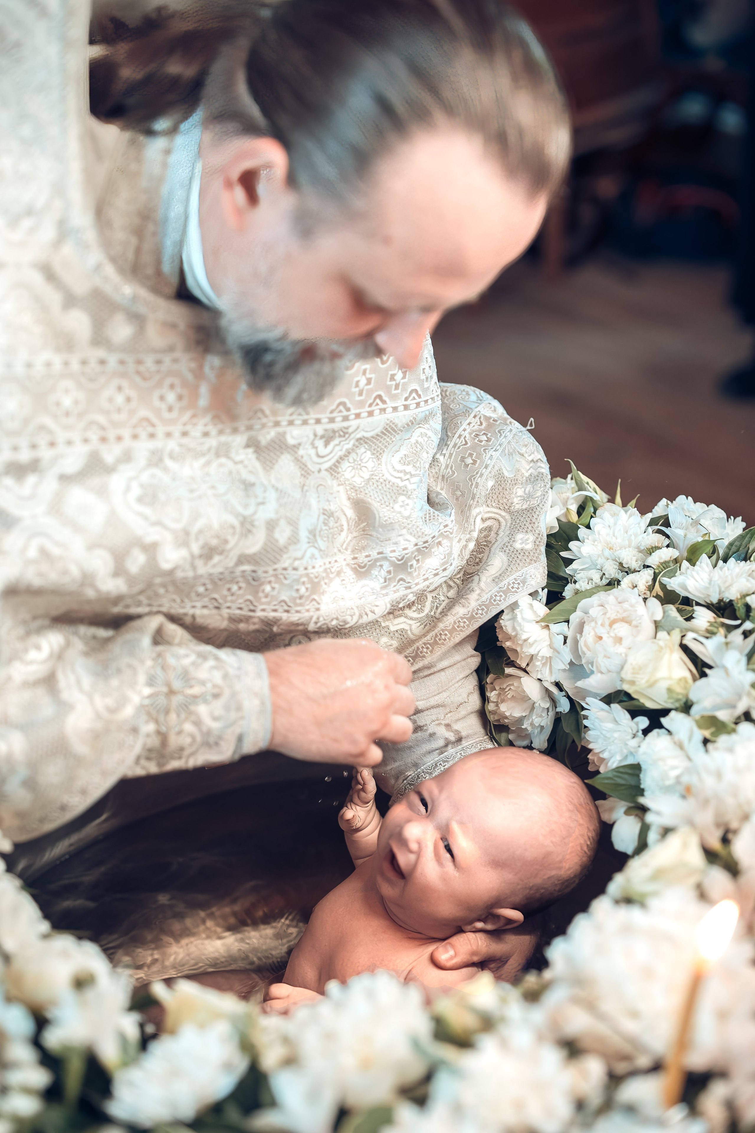 Таинства Крещения и Венчания в Старом Осколе. Фотостудия для новорожденных в Старом Осколе Гильфановых Юрия и Ольги