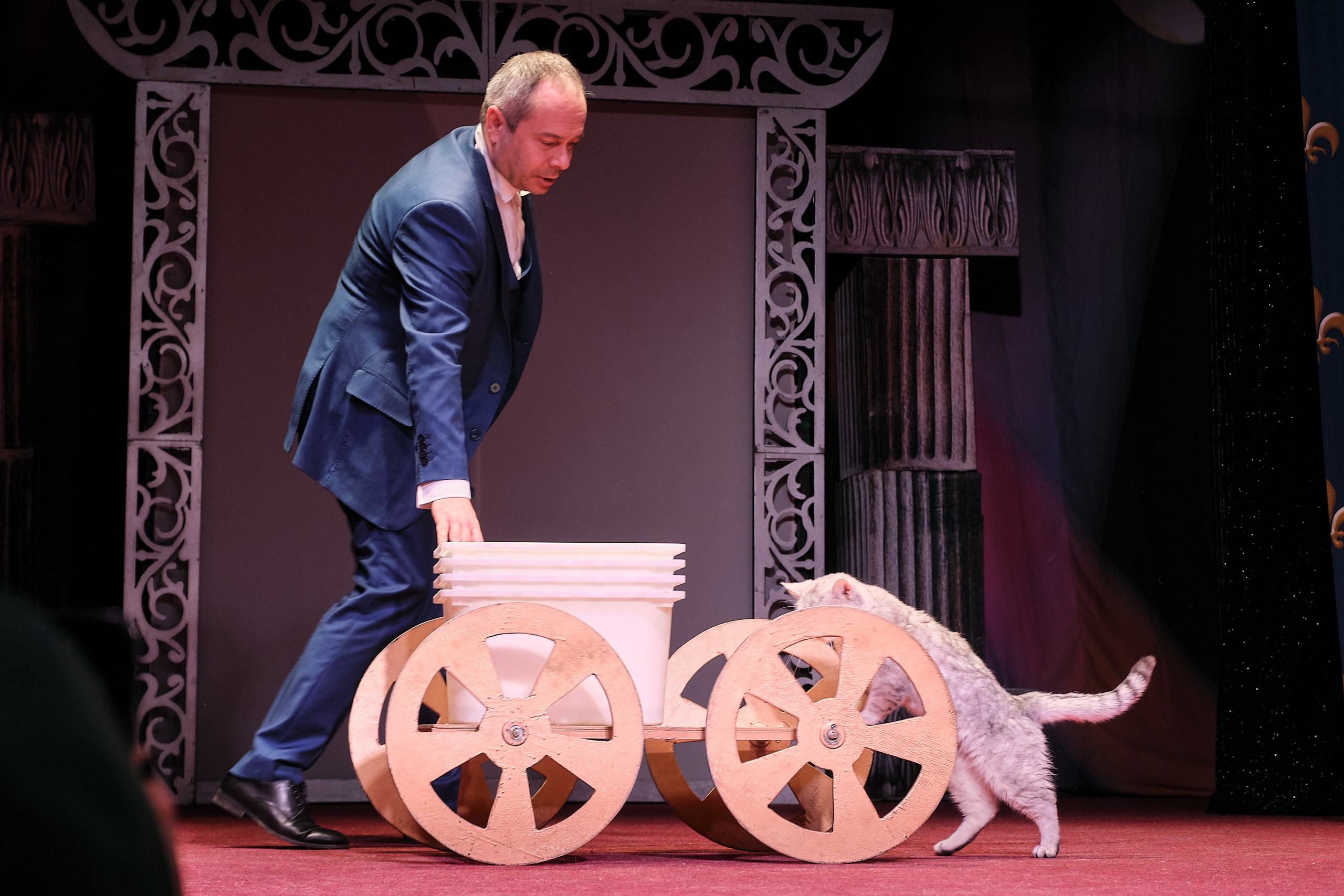 Пресс-конференция Ю.Куклачева в театре кошек