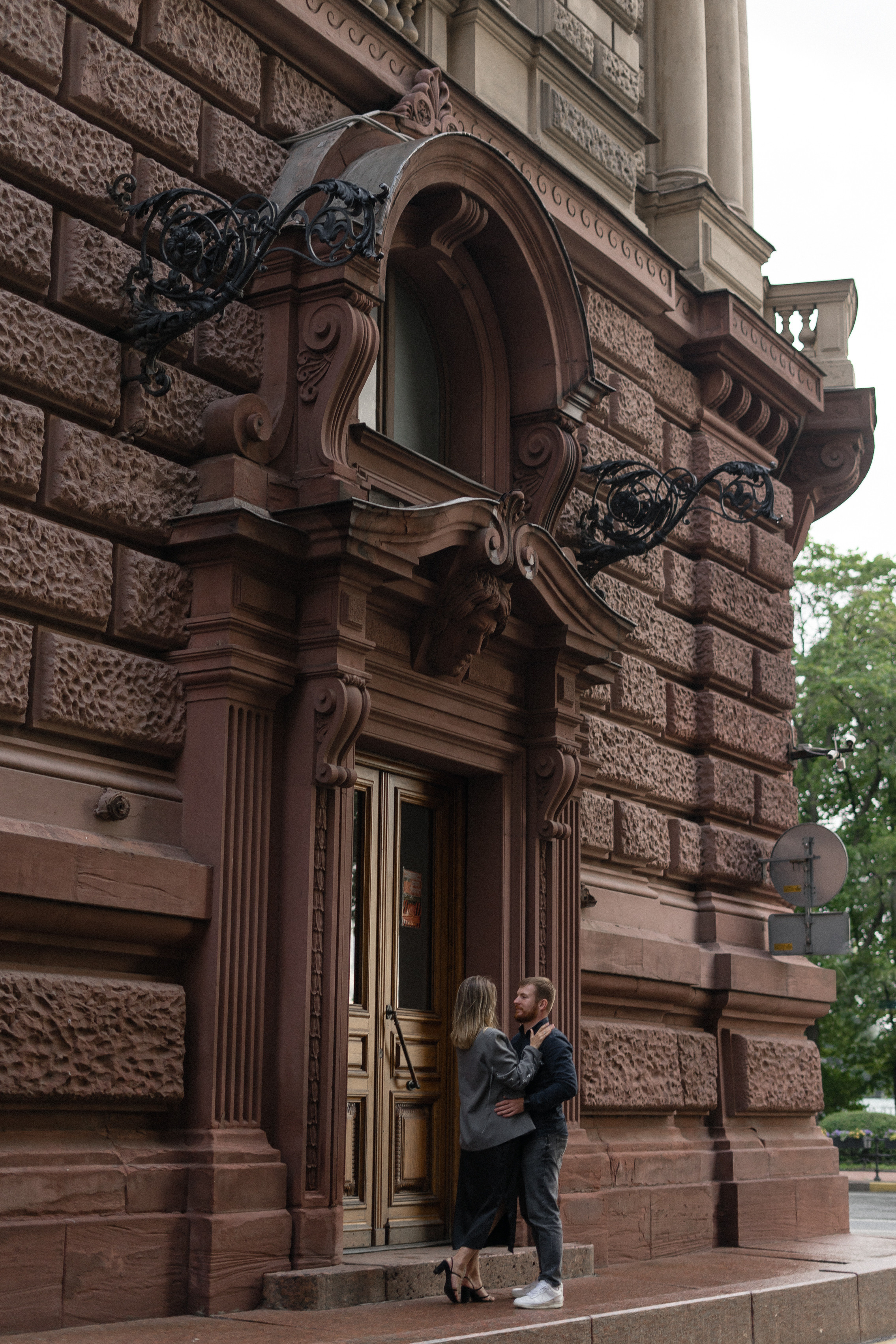 Свадебный фотограф Лавстори Челябинск Златоуст. Эстетичная фото- и видеосъёмка Ирина Арсентьева. Челябинск и весь мир