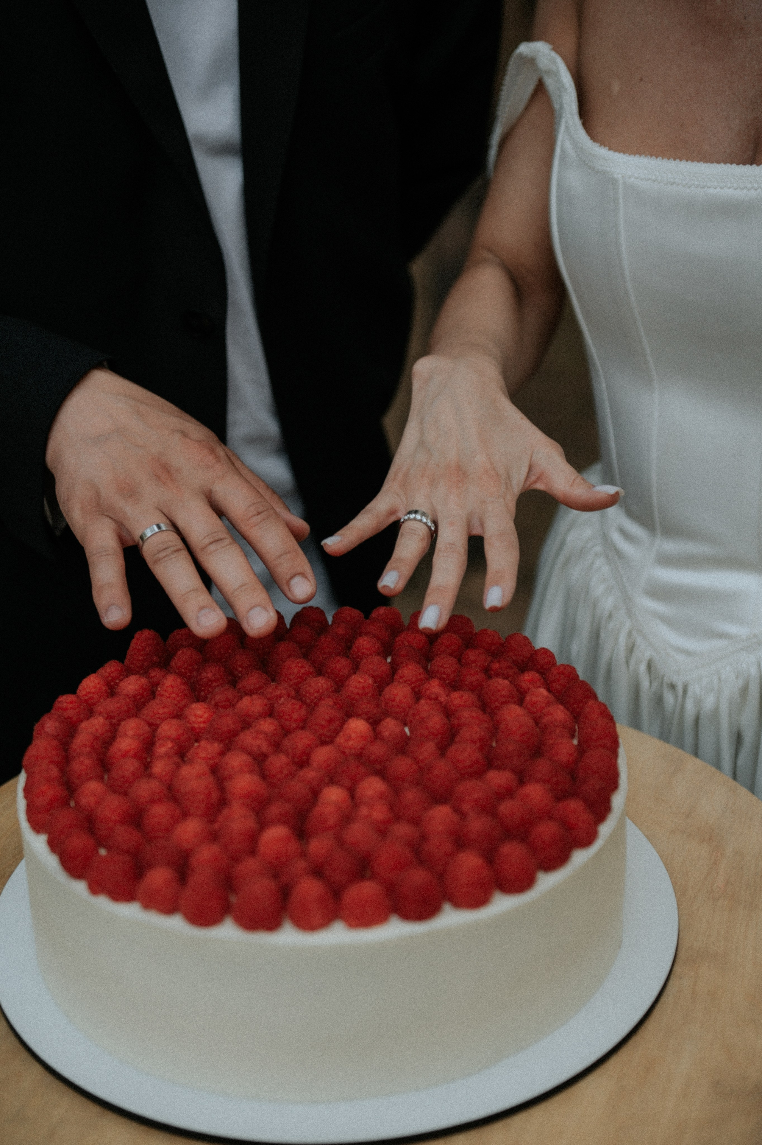 Свадебные фотографии. Фотограф в Барнауле Дарья Бутурлакина. Люби.Цени.Касайся