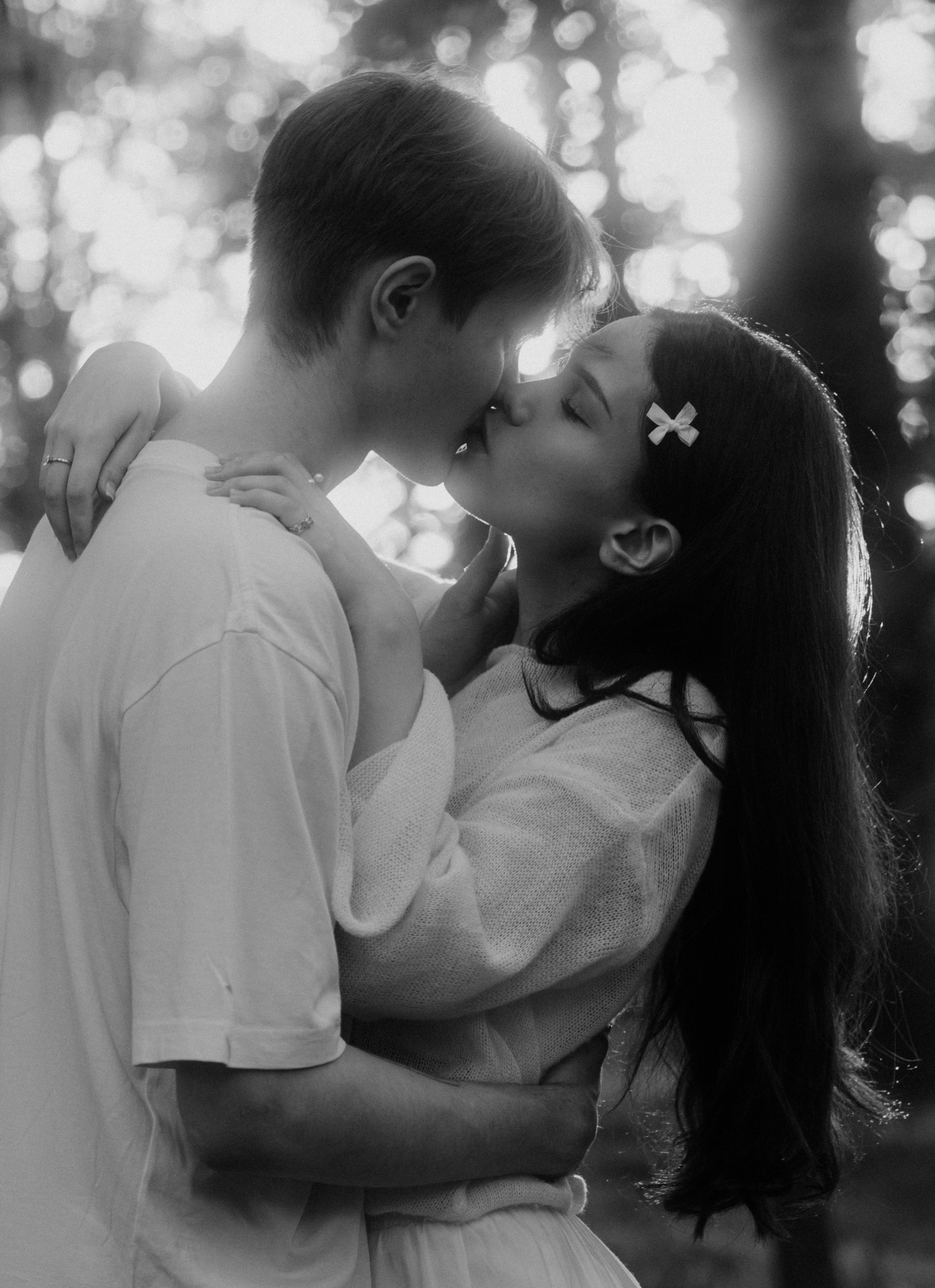 Фотосессия лавстори в Санкт-Петербурге. Лопухинский сад.