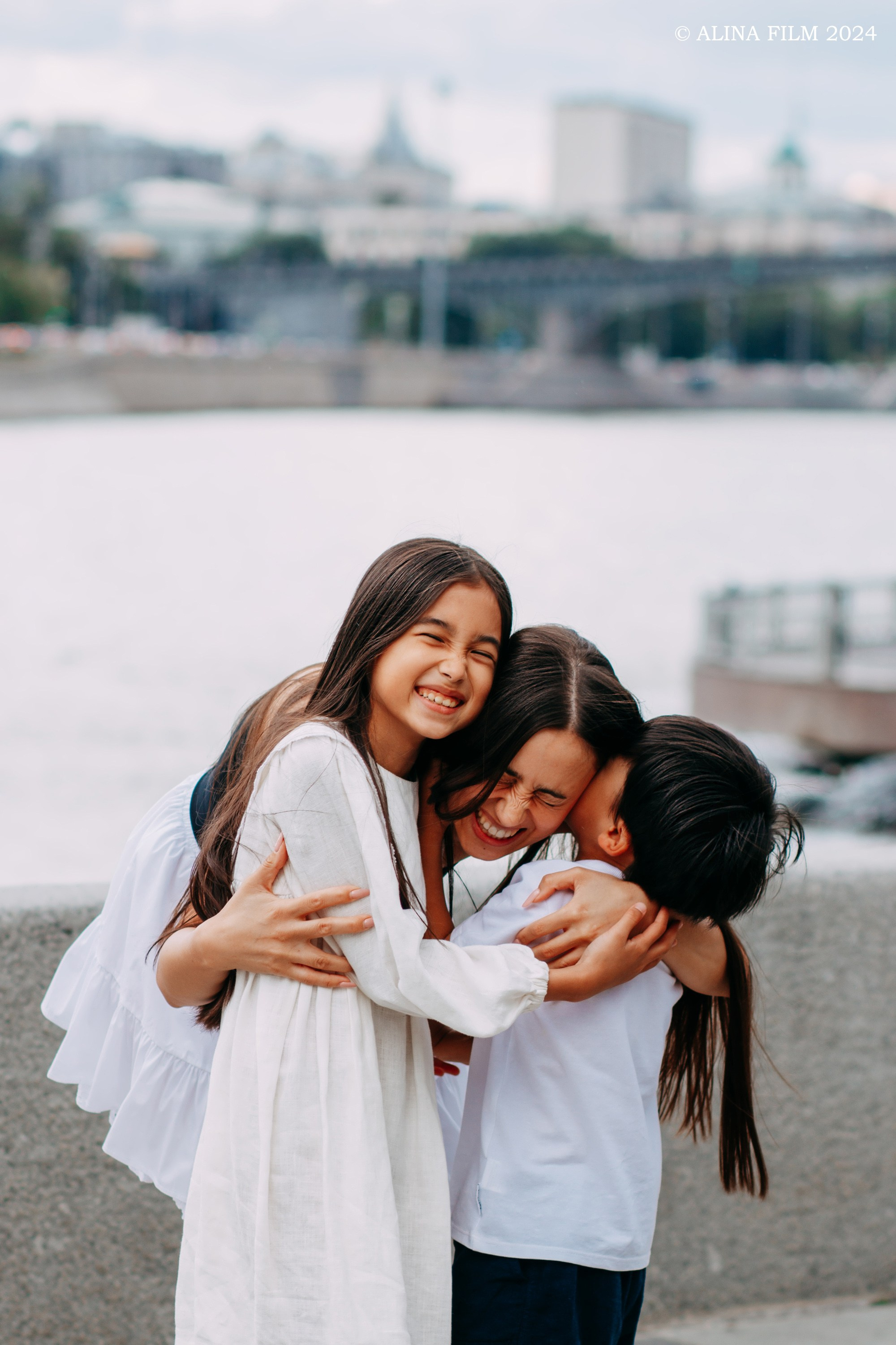 Москва (работаю по запросу). Фотограф в Санкт-Петербурге Alina Film