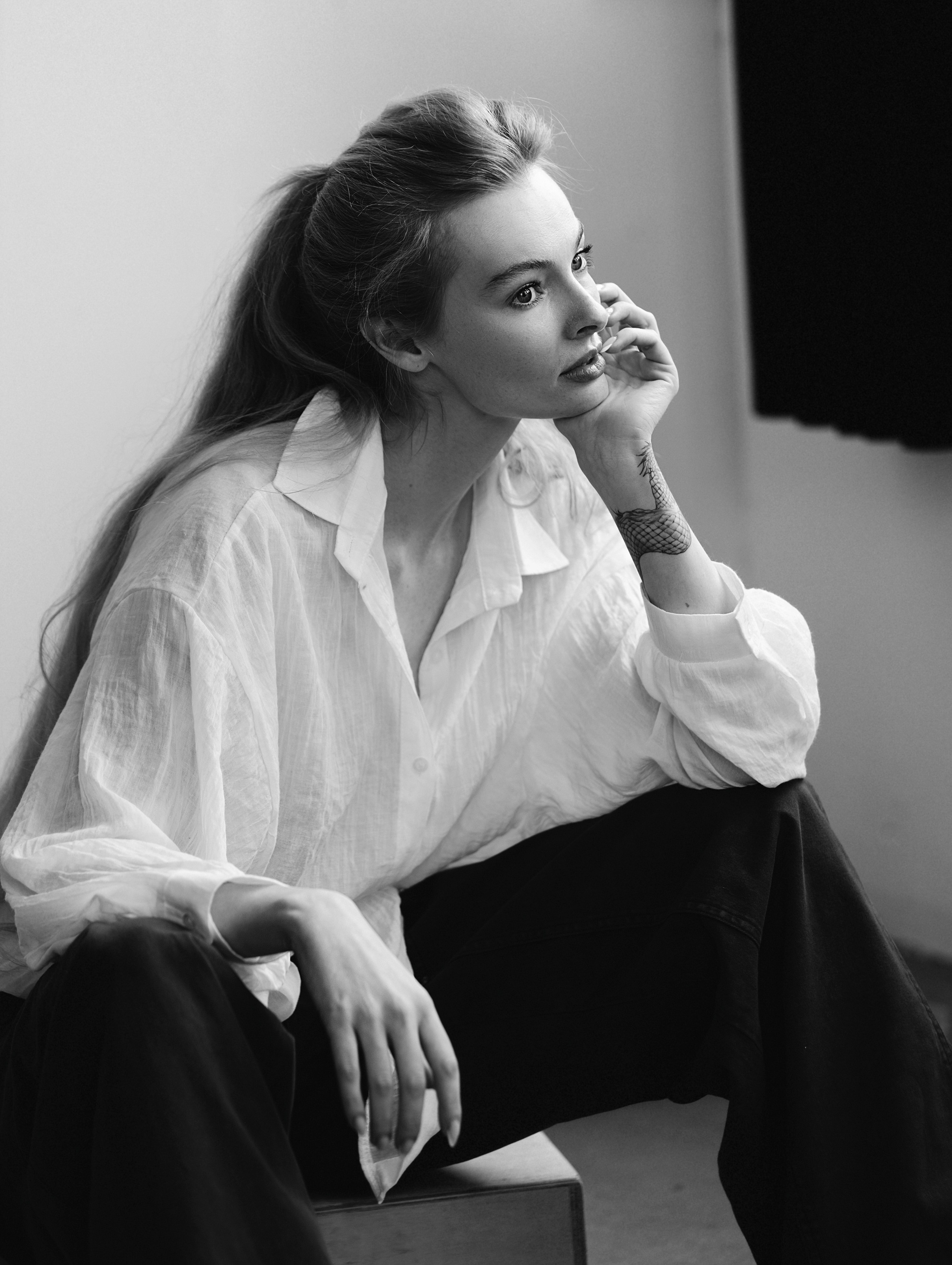 Neon girls. Film & digital photographer. Ufa. Kamilla Ishmaeva