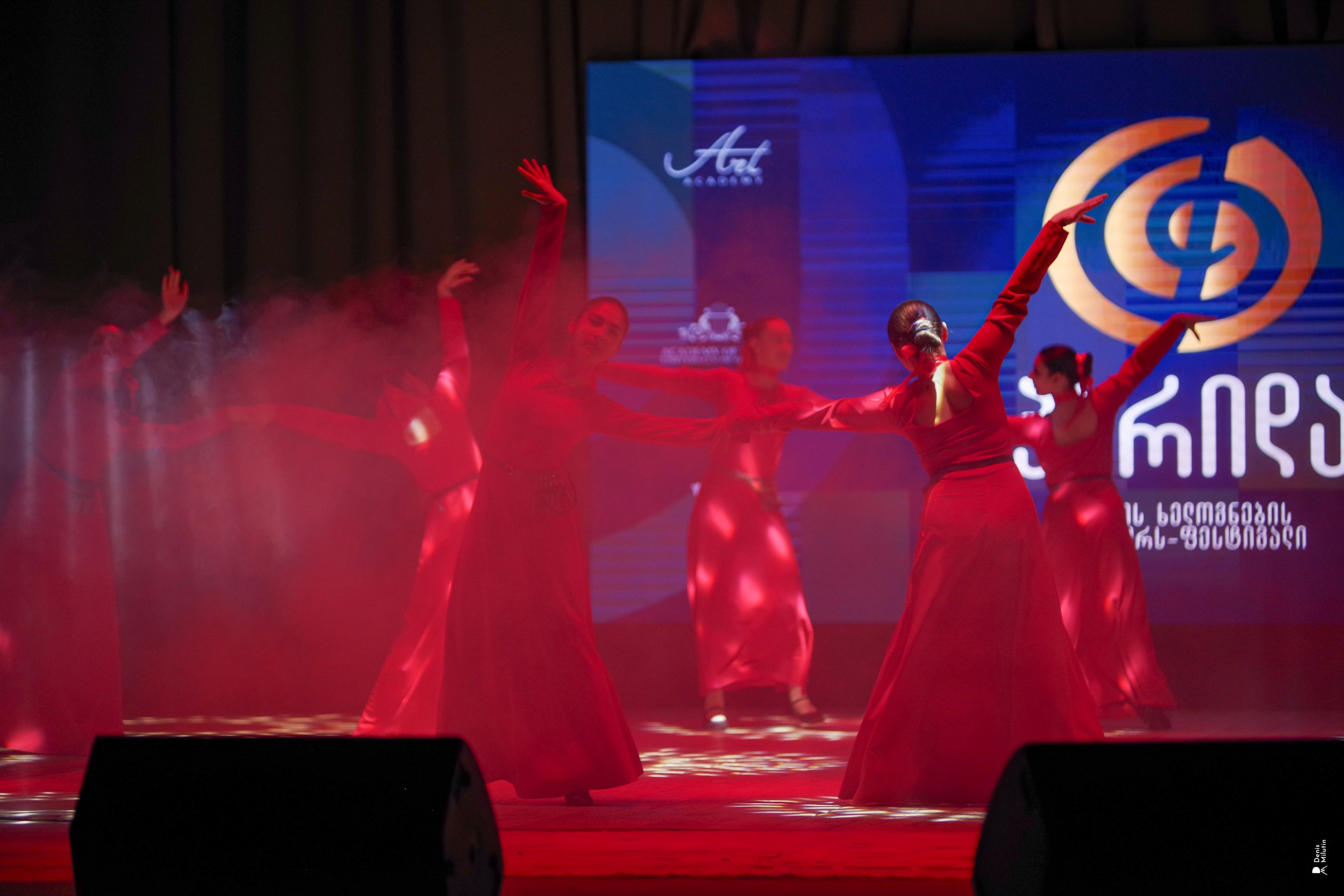 Танцы в Хоби. Портретный фотограф Денис Милютин