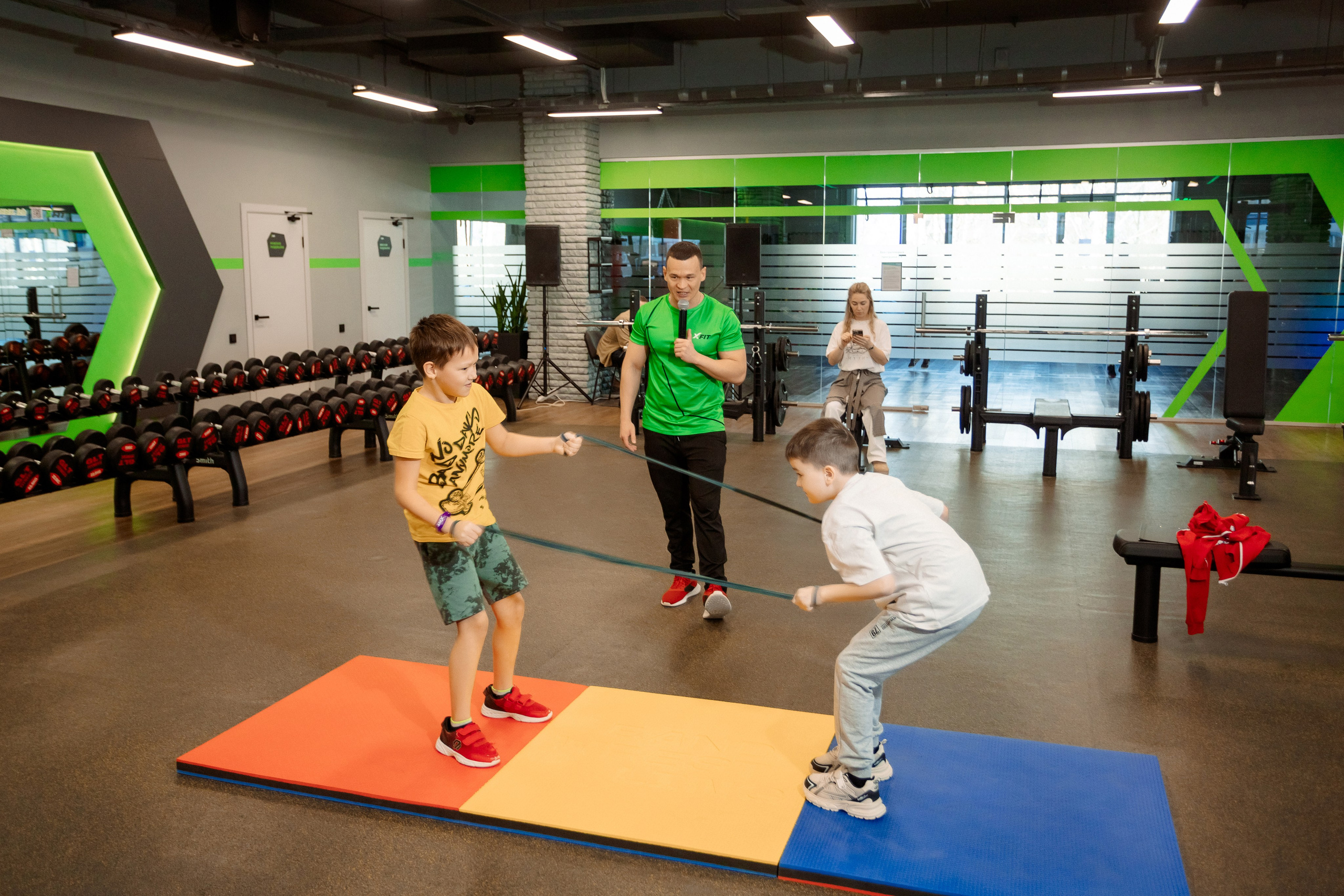 РЕПОРТАЖ: ФИТНЕСС-КЛУБ X-FIT. Профессиональный фотограф в Ижевске Леша Петров