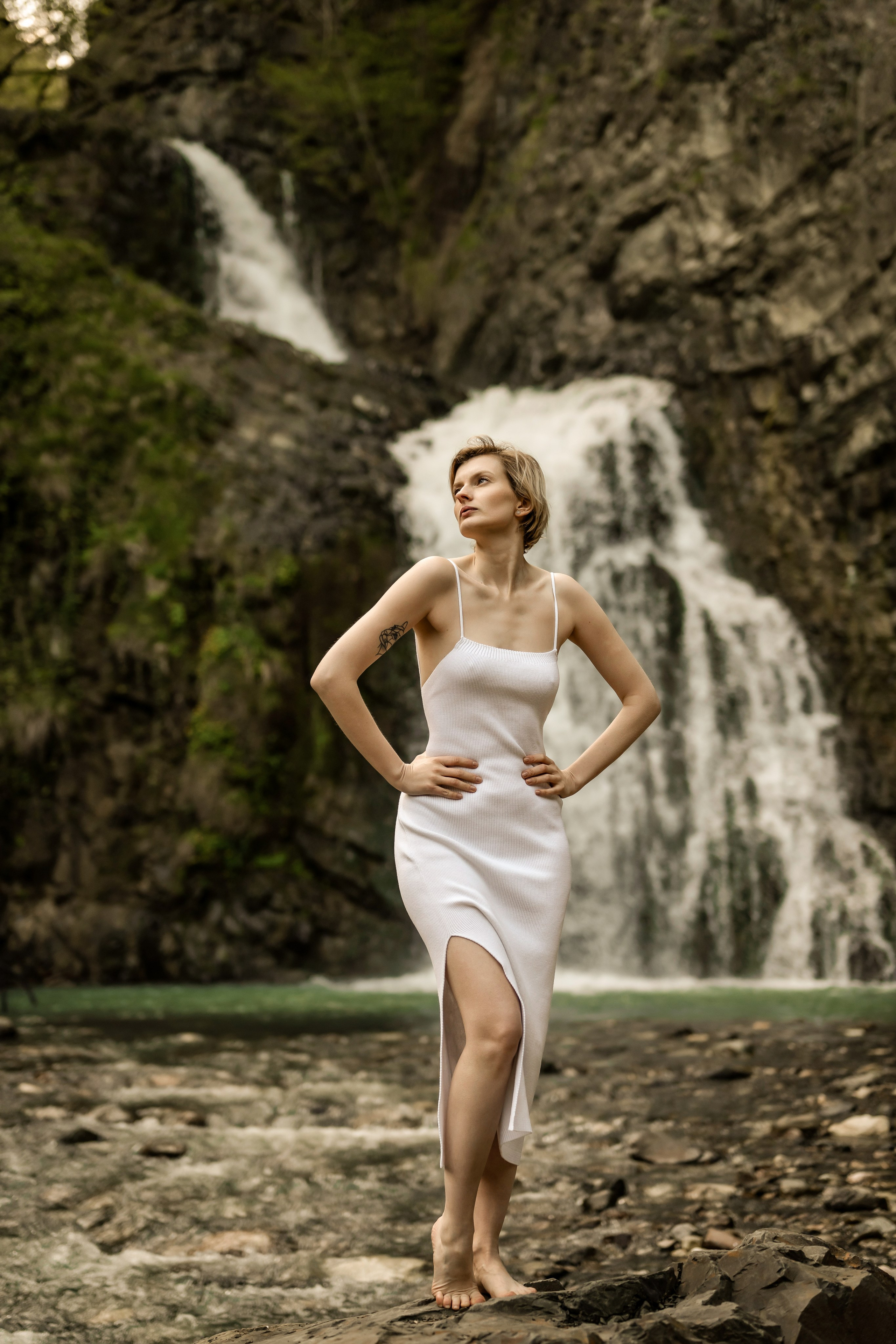 Настя змейковские водопады. Наталья Слесаренко фотограф в Сочи