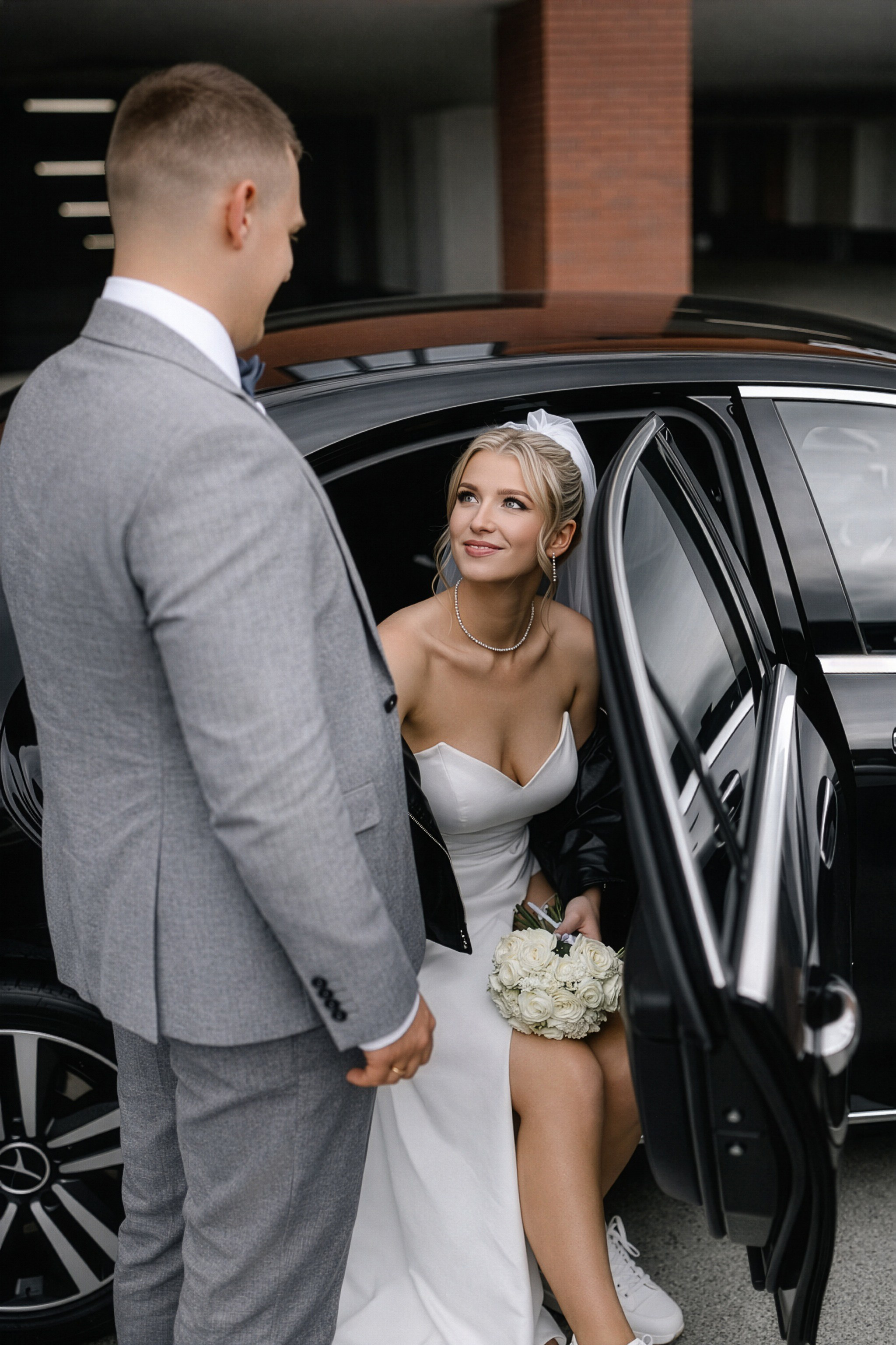 Свадебный фотограф в Екатеринбурге — Дмитрий и Анна в отеле Novotel. Фотограф Дмитрий Судаков — Свадебная и репортажная съемка в Екатеринбурге и Москве