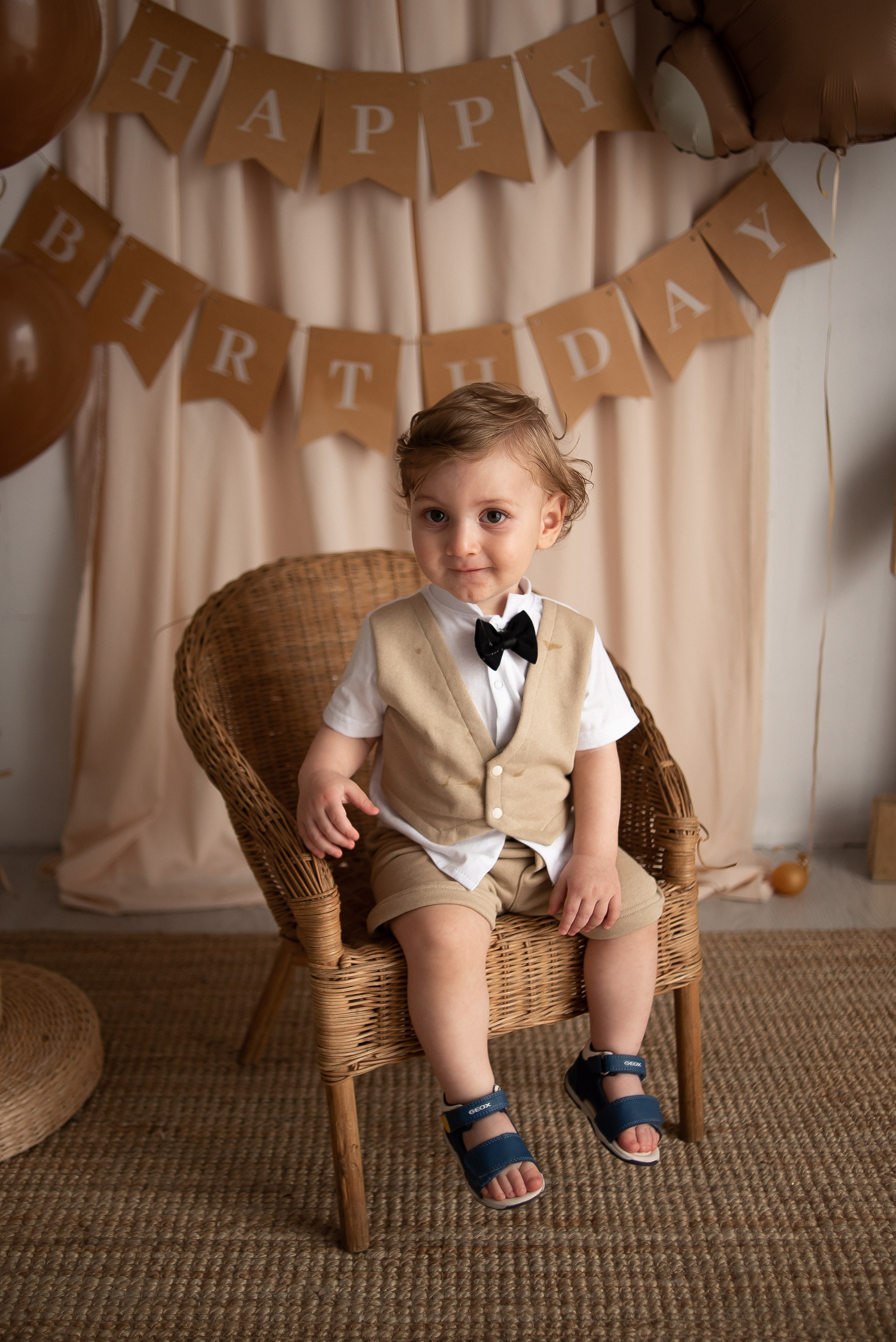 Ани и Артурчик. Главная