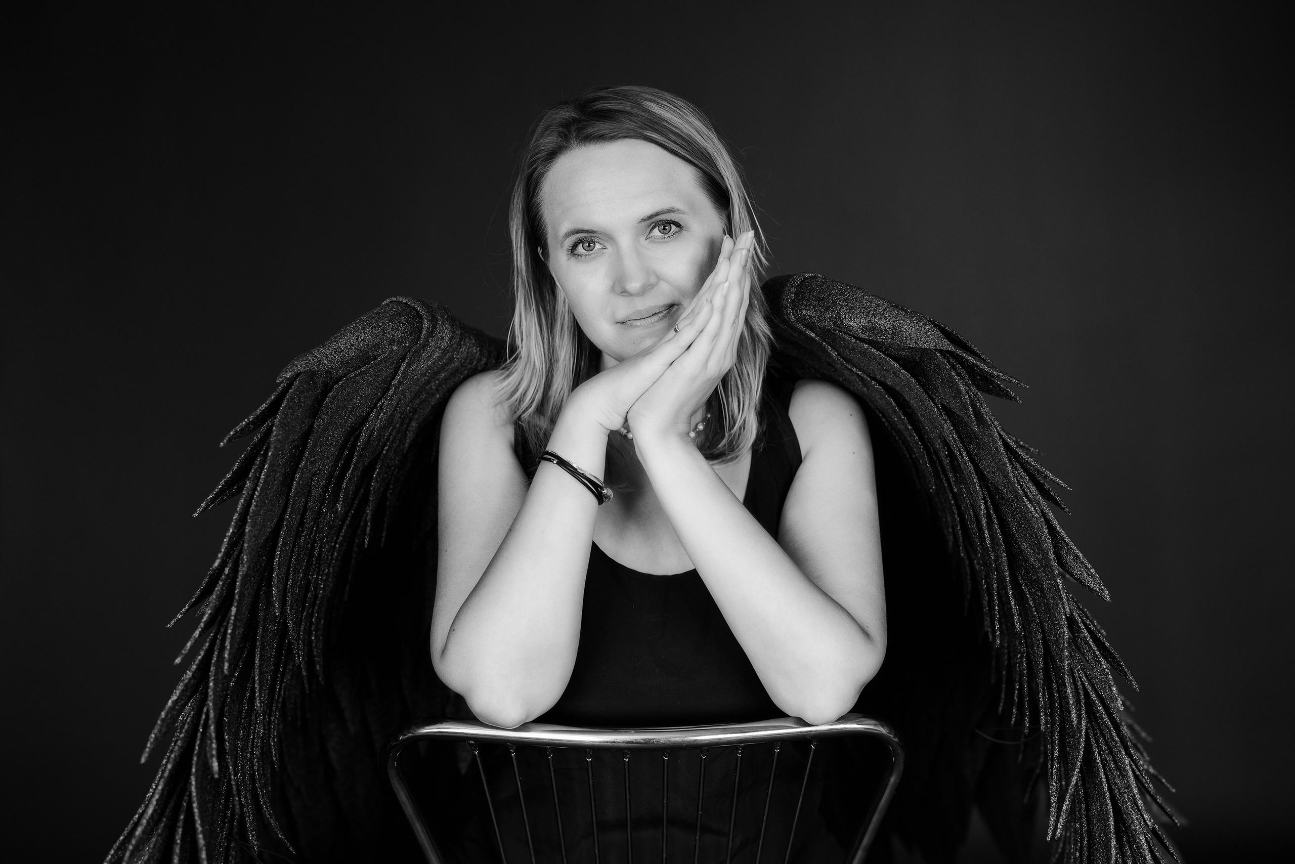 Кира. Главная