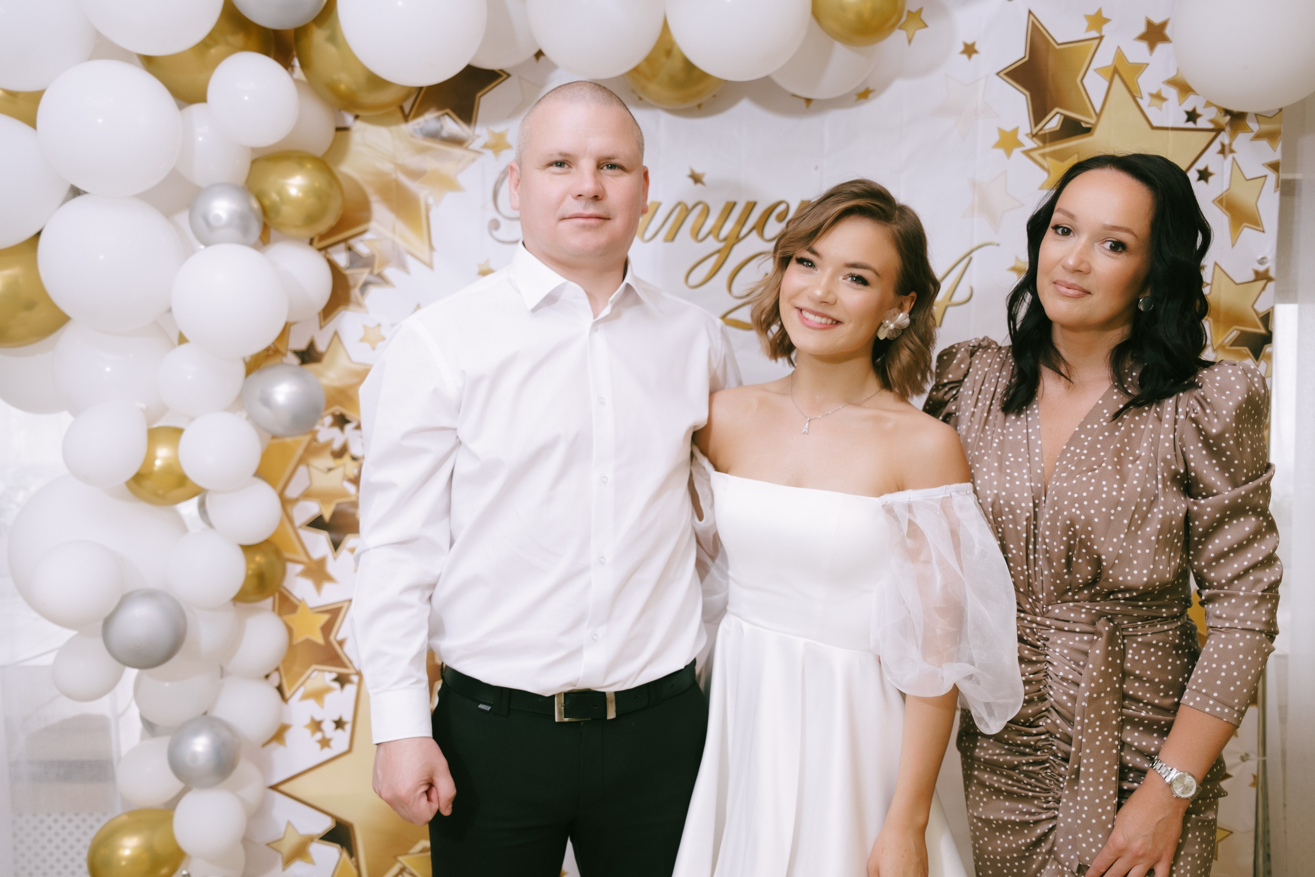 Выпускной школа 33. Свадебный и репортажной фотограф Денис Ожигин в Краснодаре и Краснодарском крае